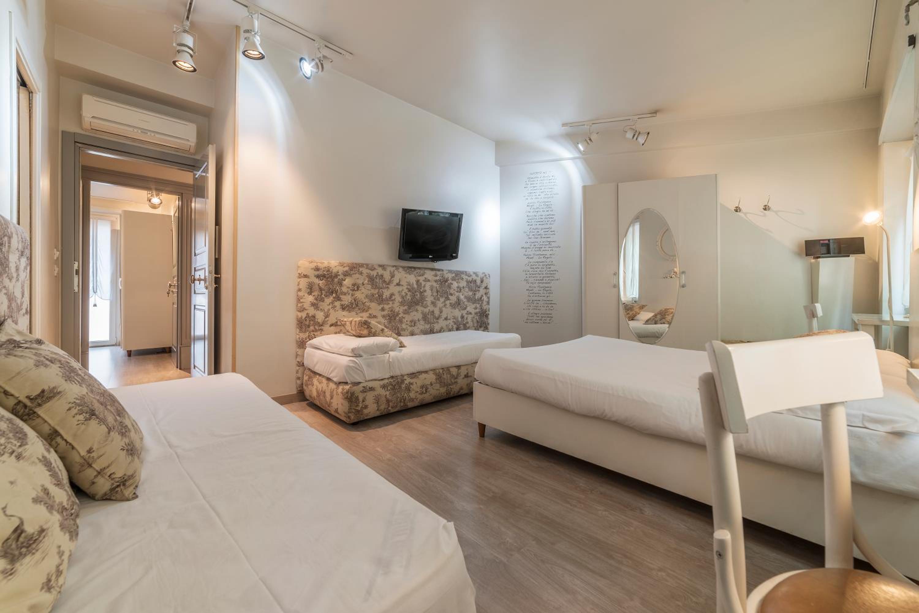 Quadruple Room photo 3