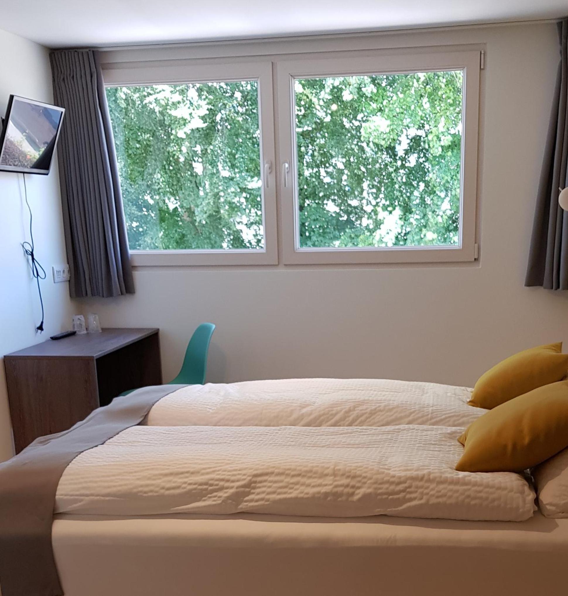Double Room with Private Bathroom photo 2