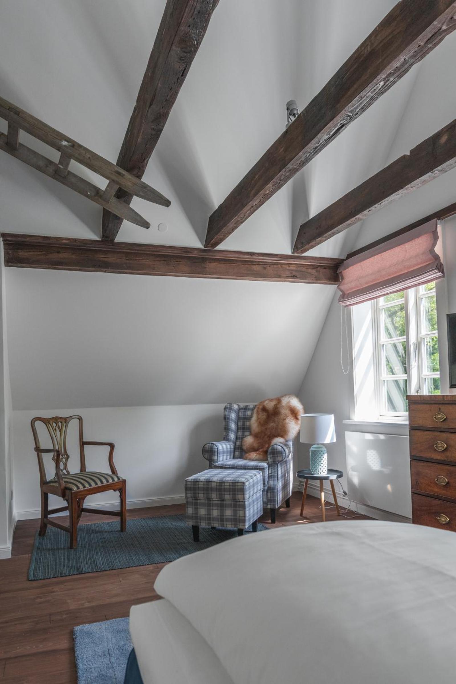 Small Double Room - Photo 13