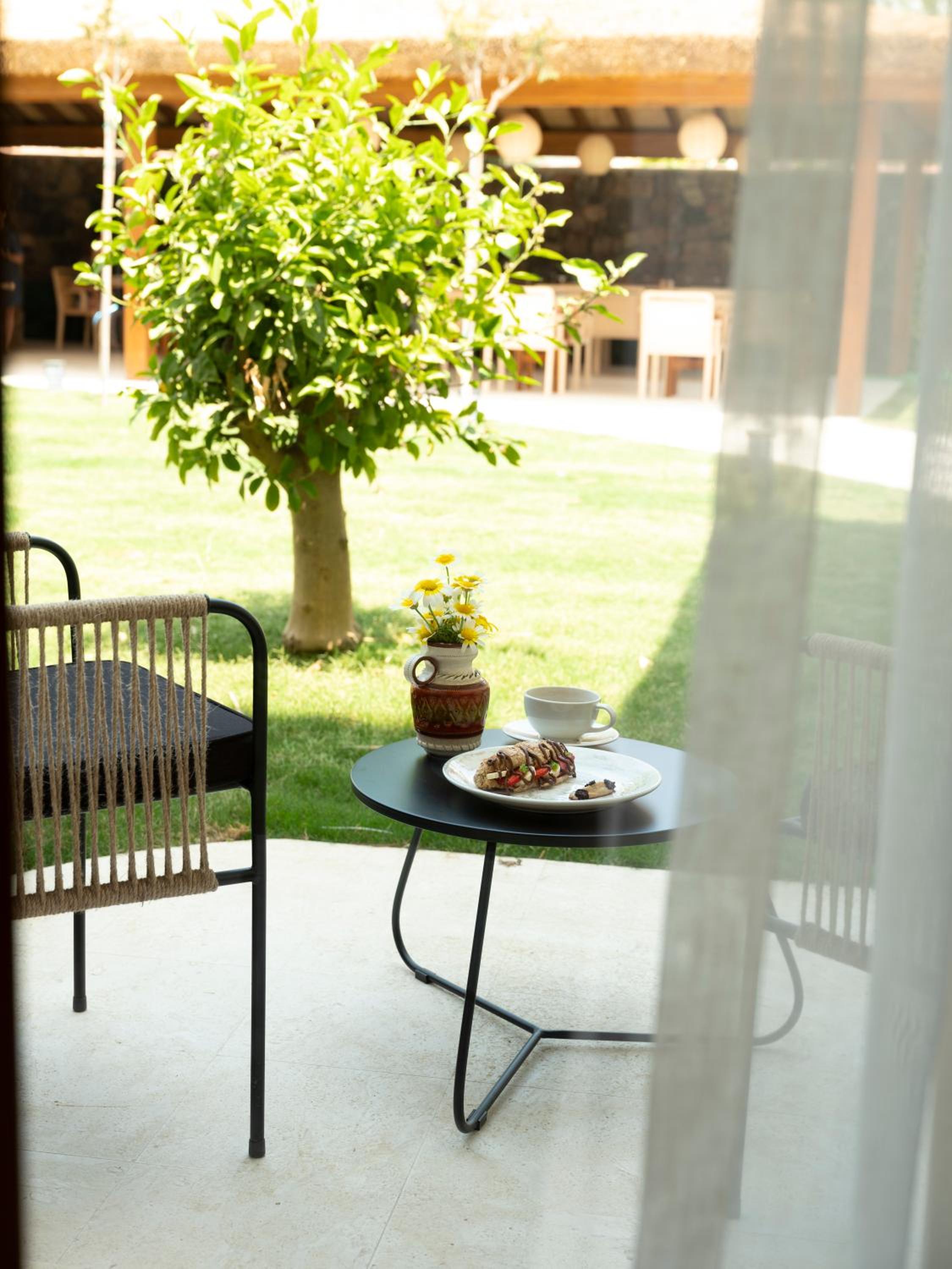Double Room with Terrace - Photo 2