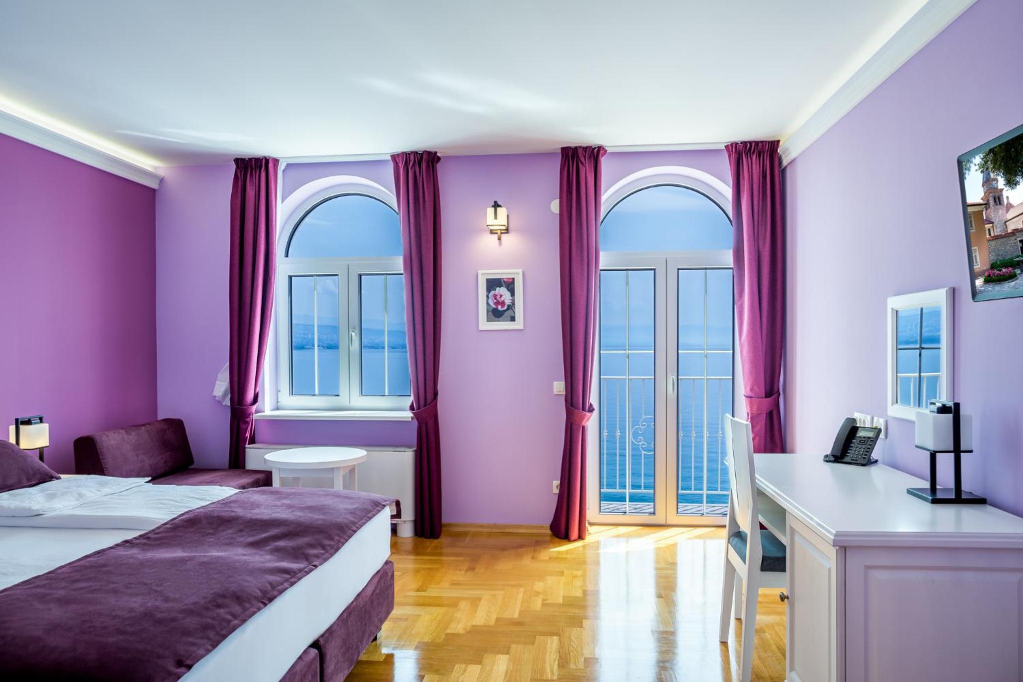 Deluxe Double or Twin Room with Balcony photo 3