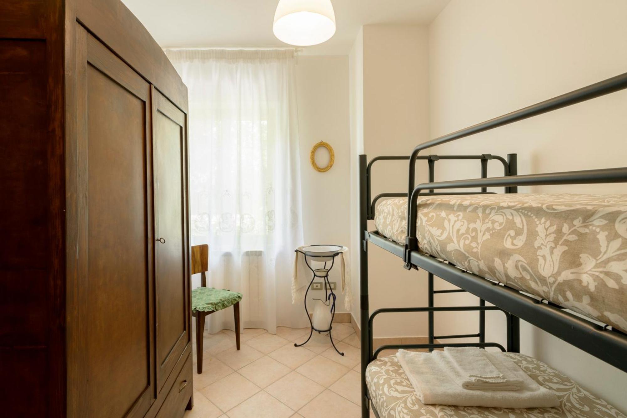 Two-Bedroom House - Photo 28