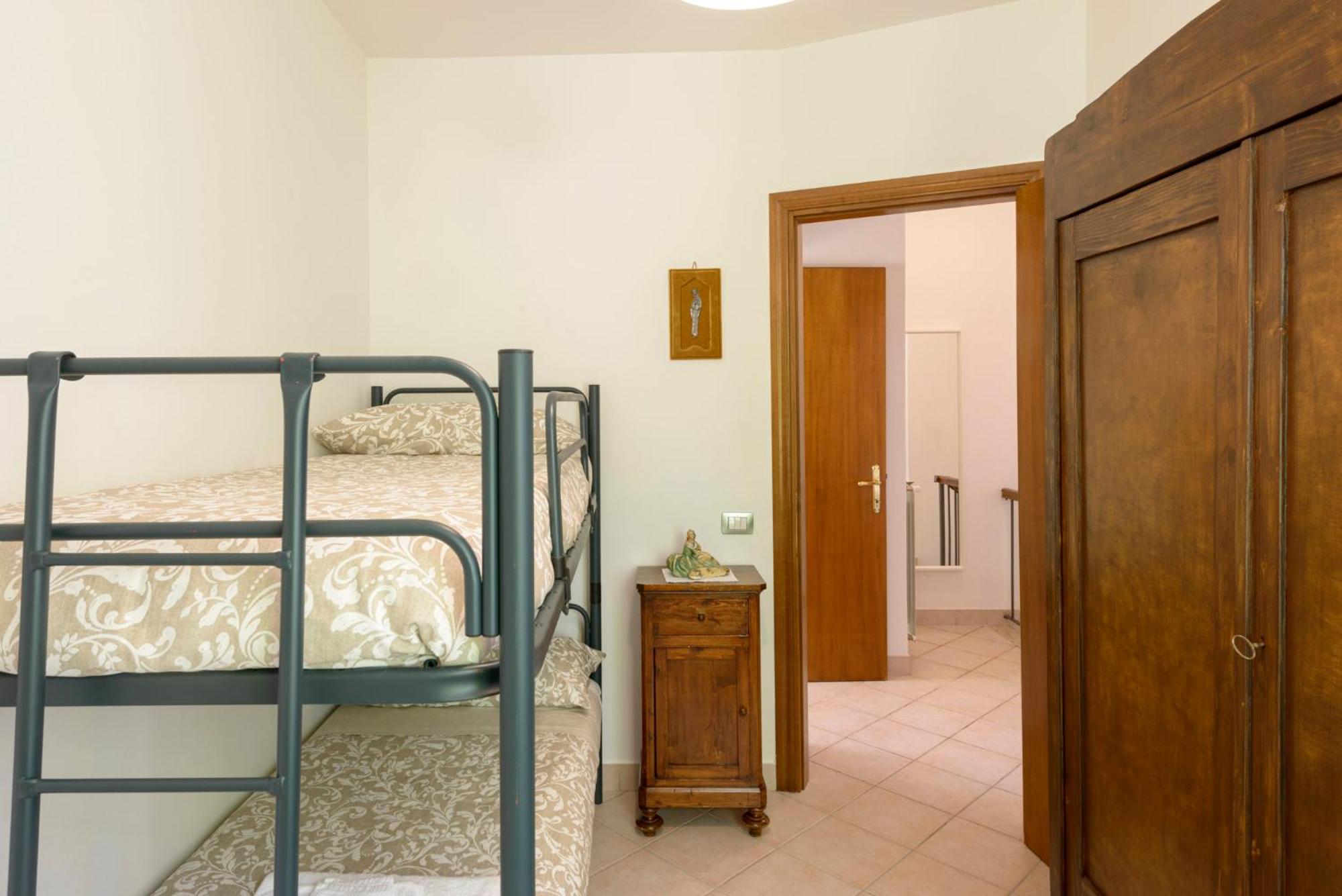 Two-Bedroom House - Photo 25