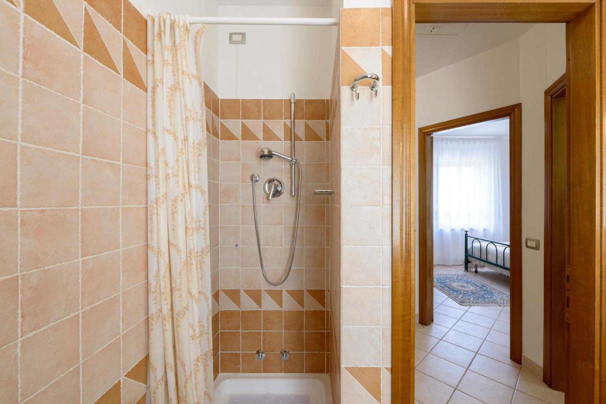 Two-Bedroom House - Photo 35
