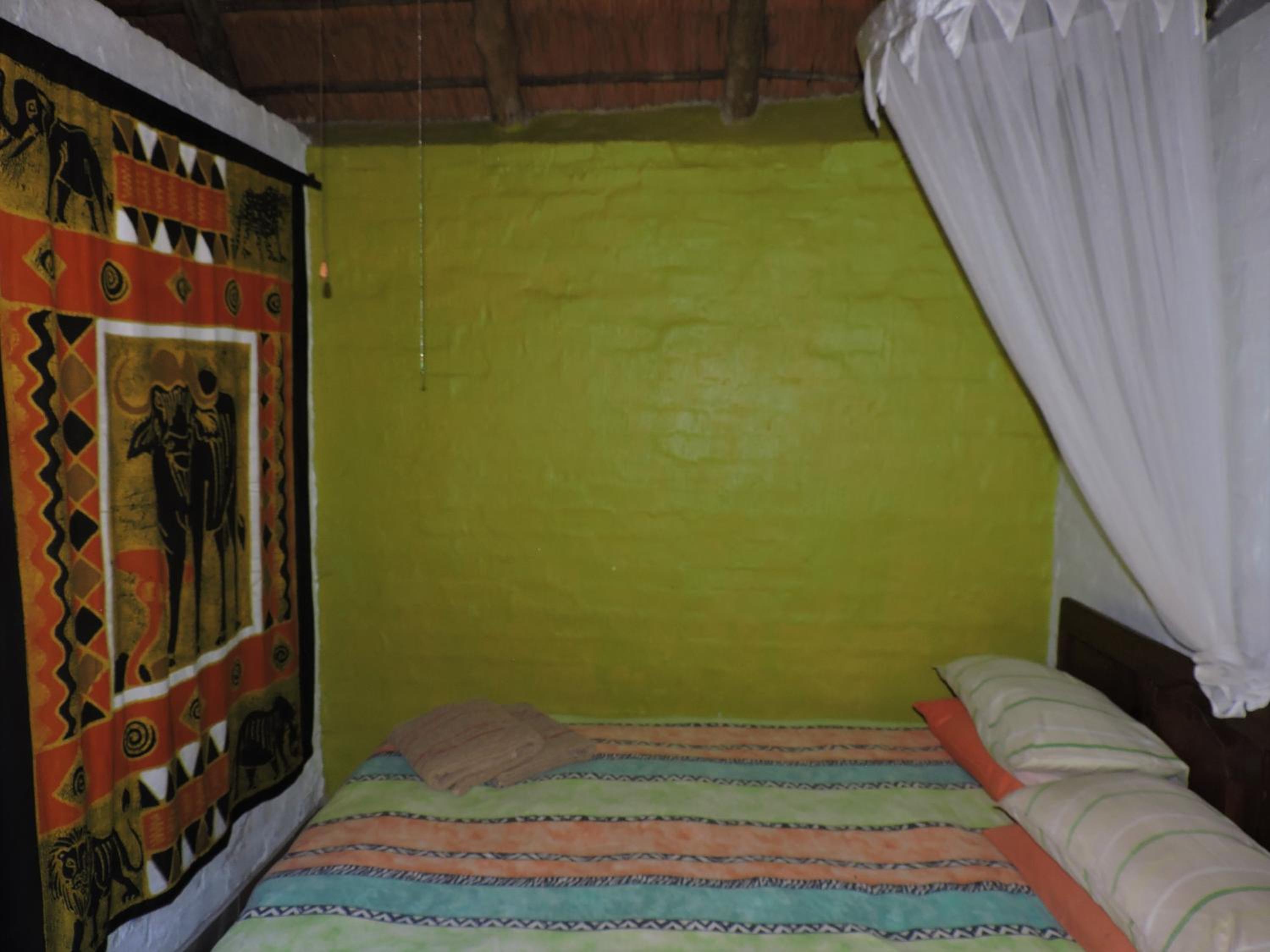 Double Room with Private Bathroom - Photo 5