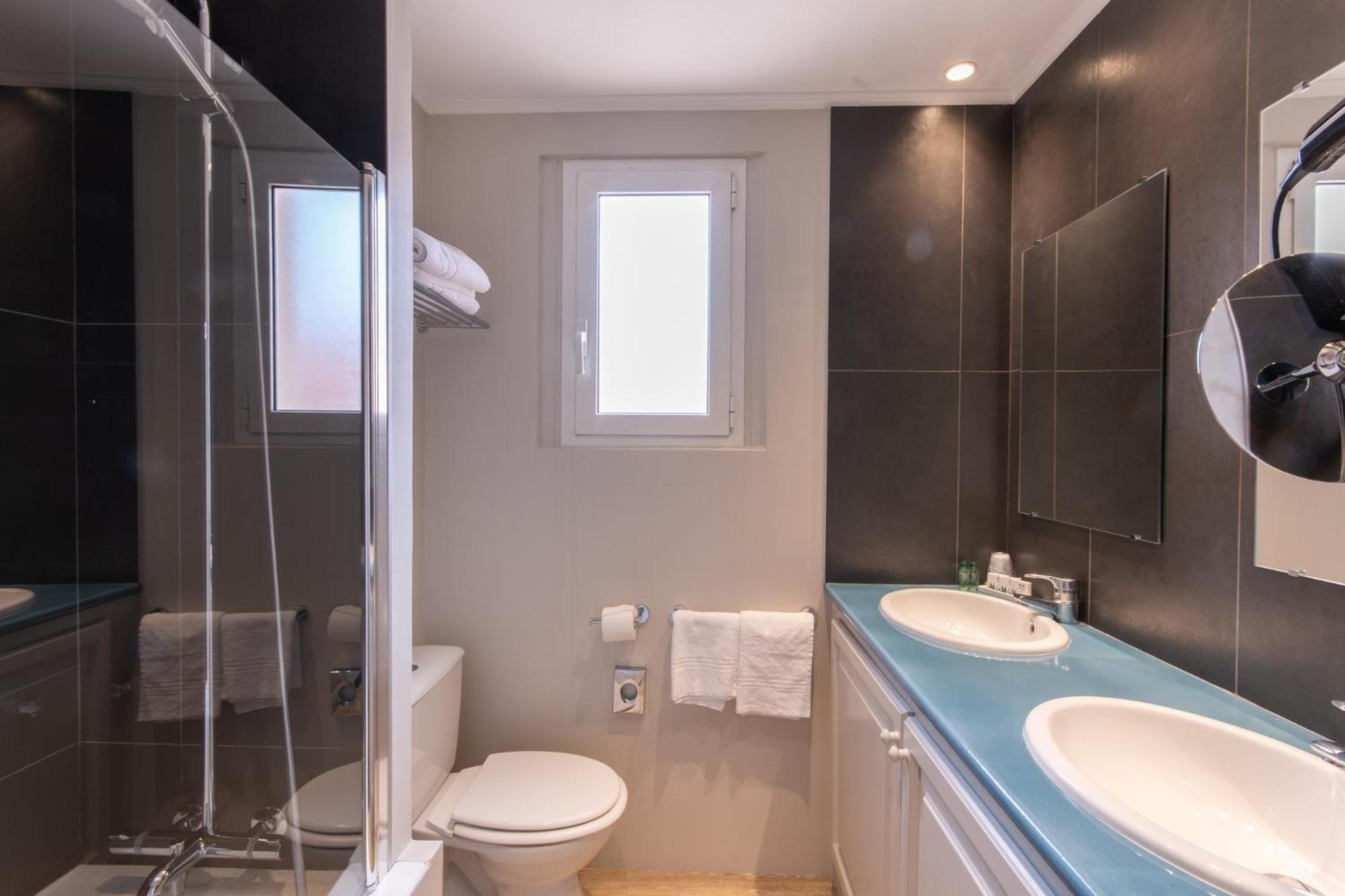 Triple Room - Photo 6
