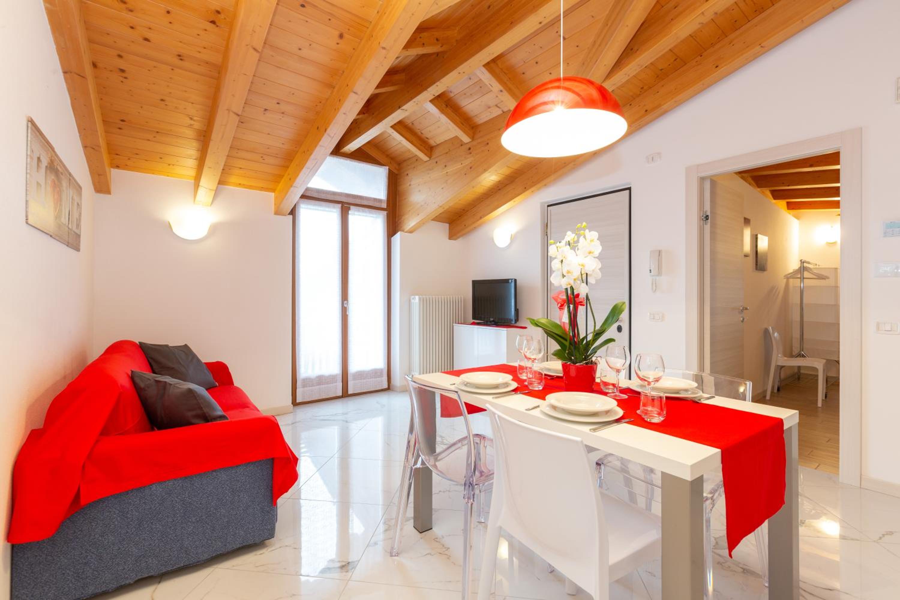Superior Two-Bedroom Apartment with Balcony