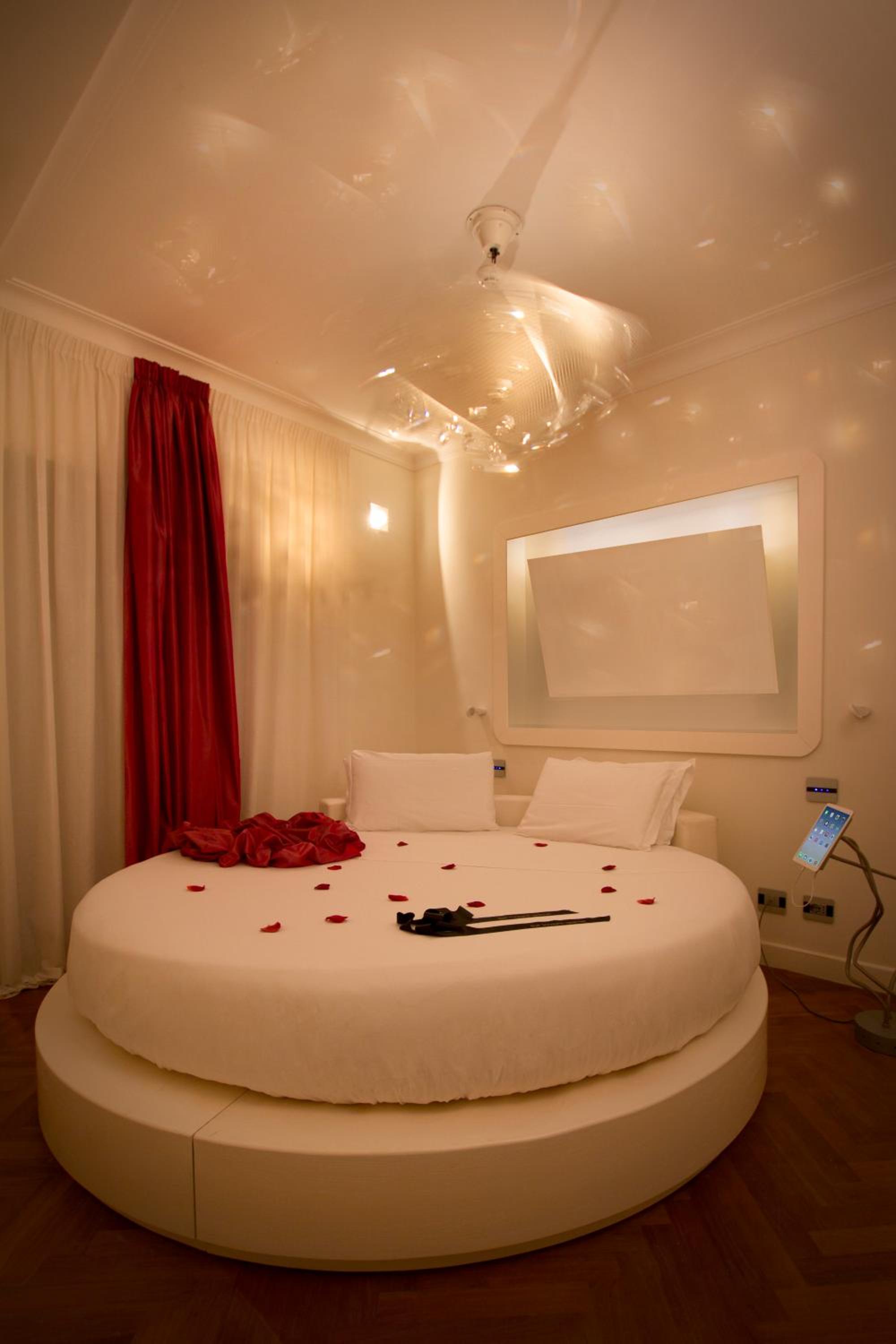 Royal Suite (3 Adults) photo 3