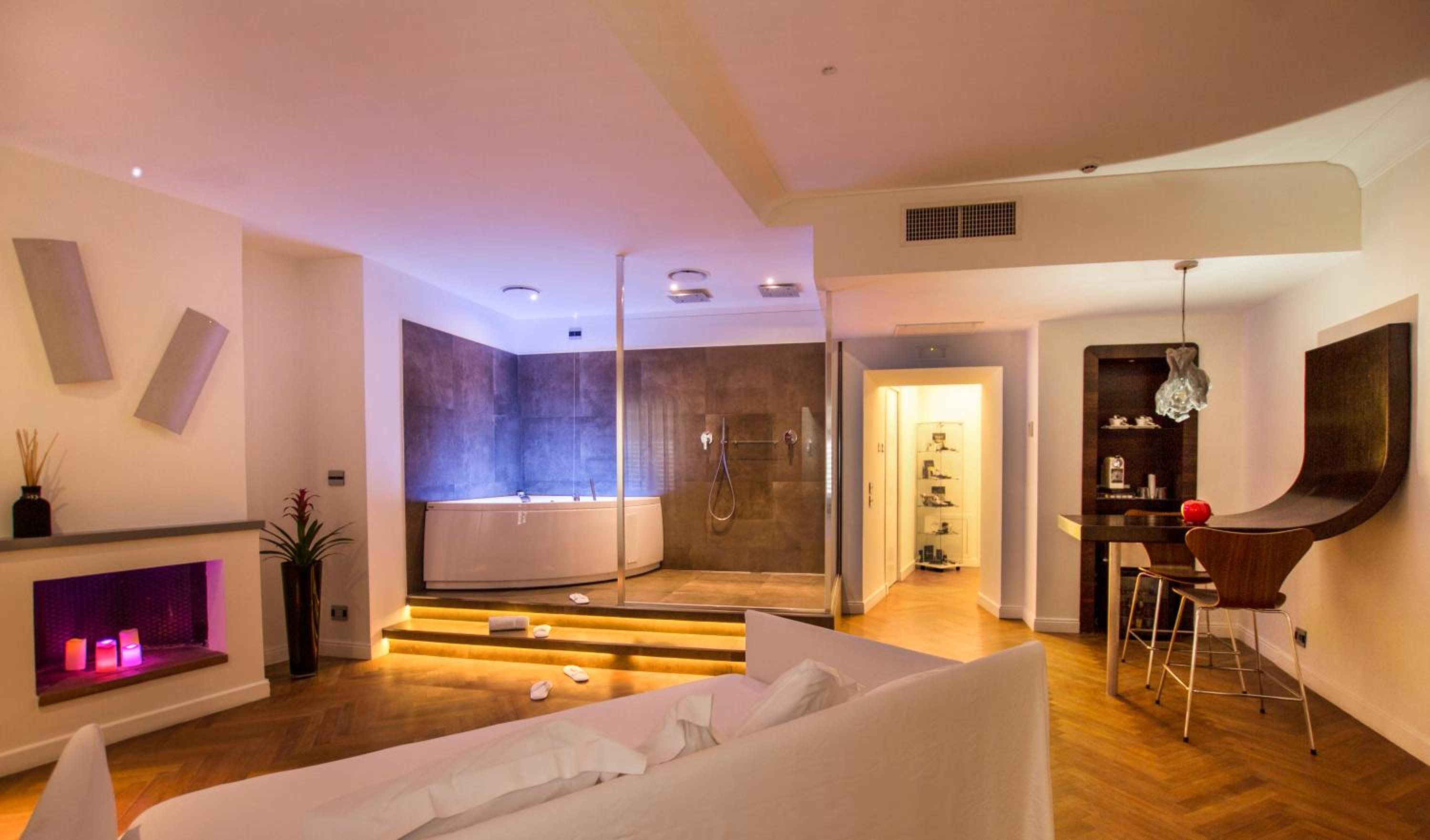 Royal Suite (4 Adults) photo 3