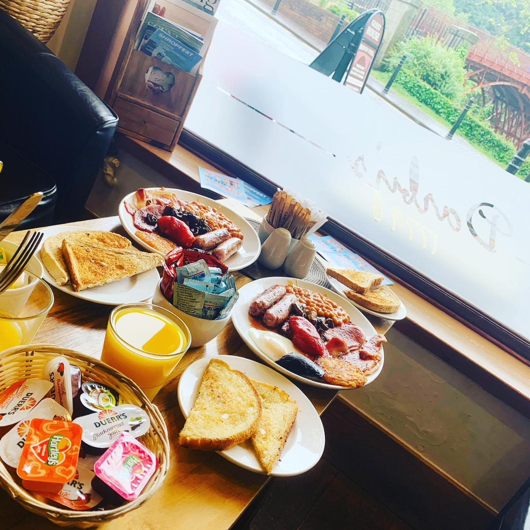 King Room with View - Photo 41
