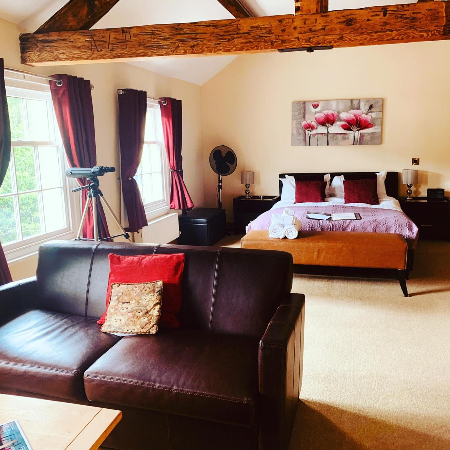 King Room with Lake View - Photo 34