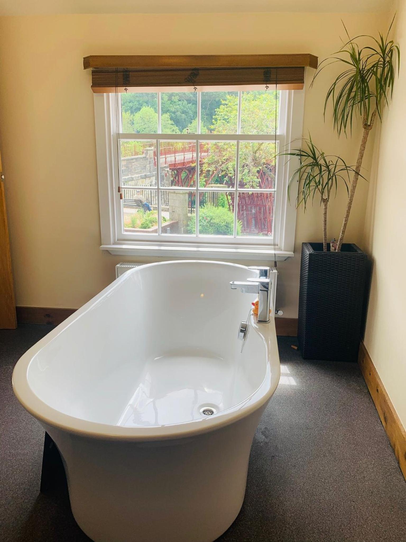 King Room with View - Photo 44