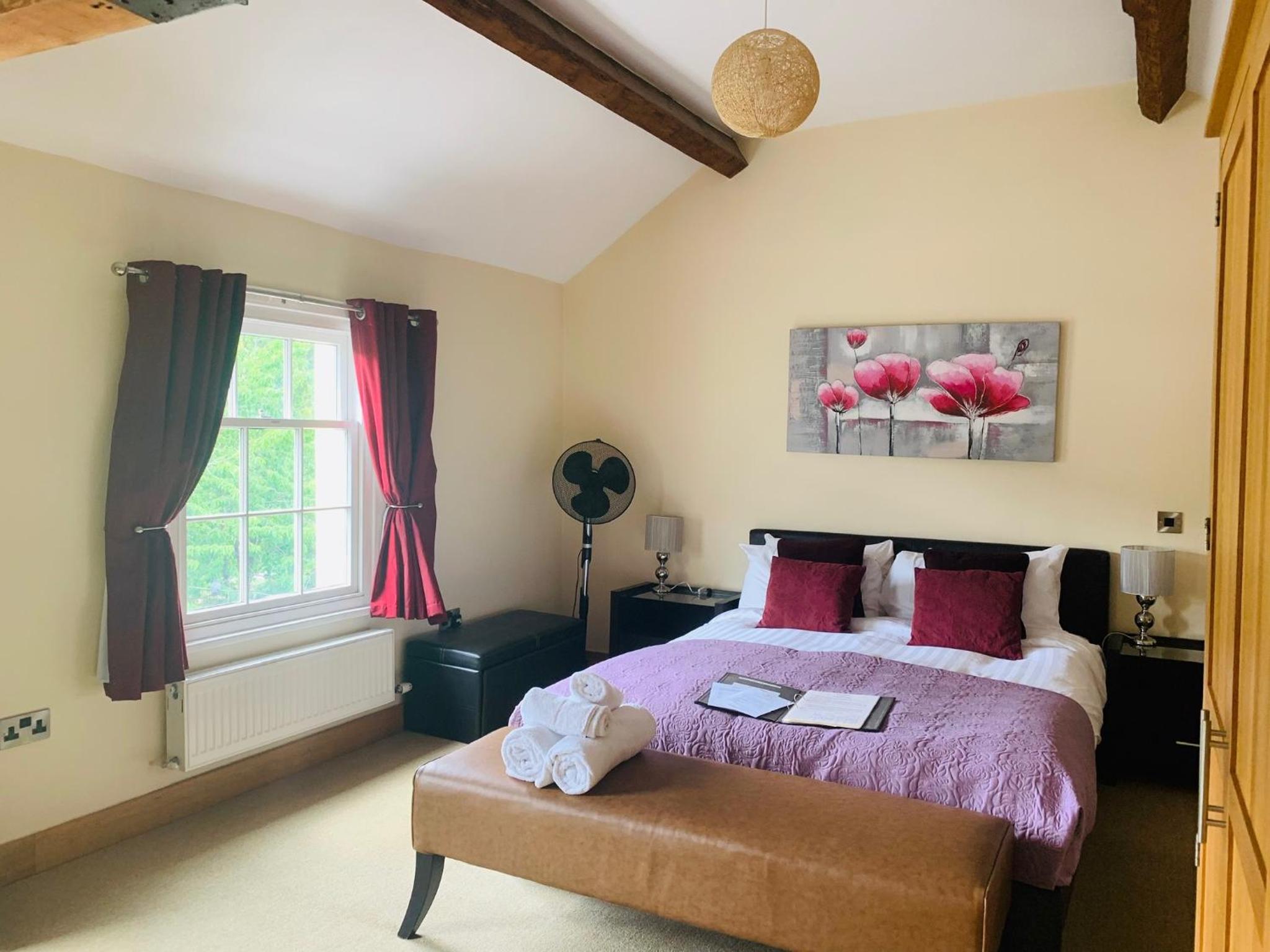 King Room with Lake View - Photo 13