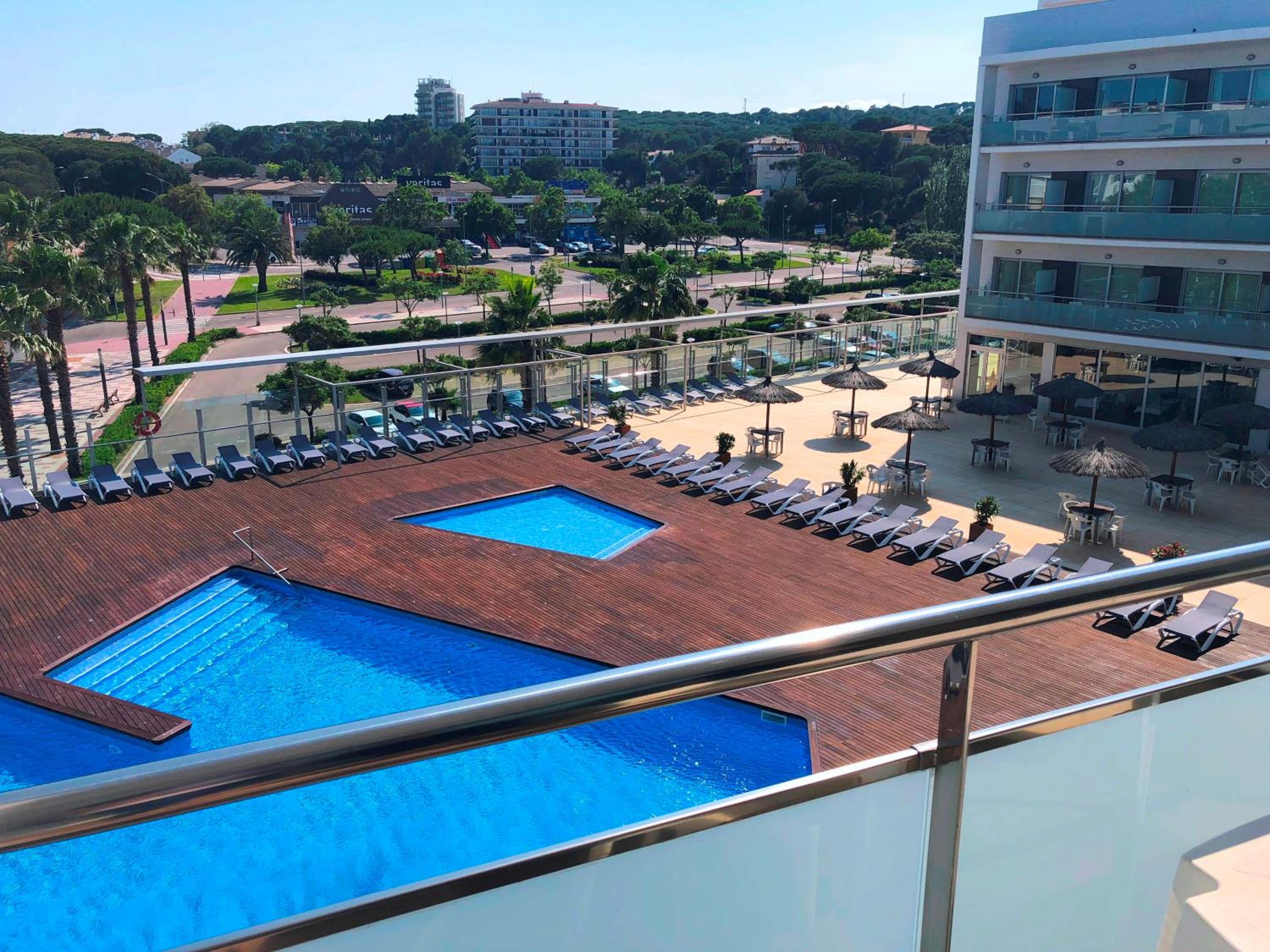Double Room with Pool View