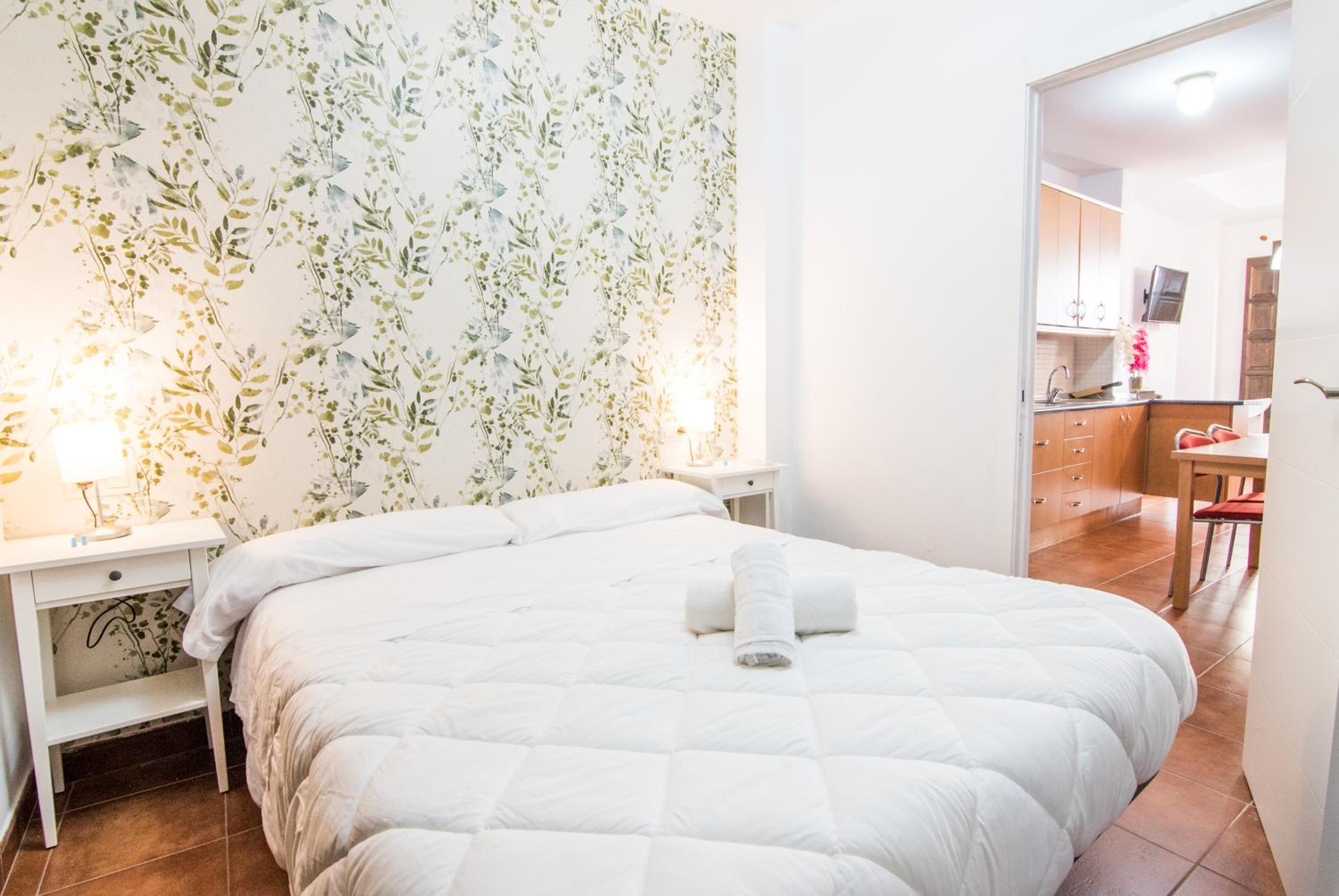One-Bedroom Apartment - Photo 19