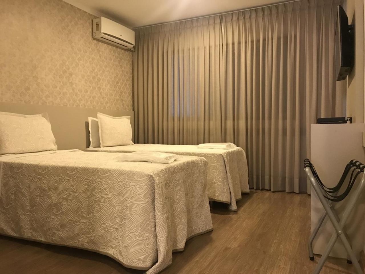 Standard Twin Room photo 1