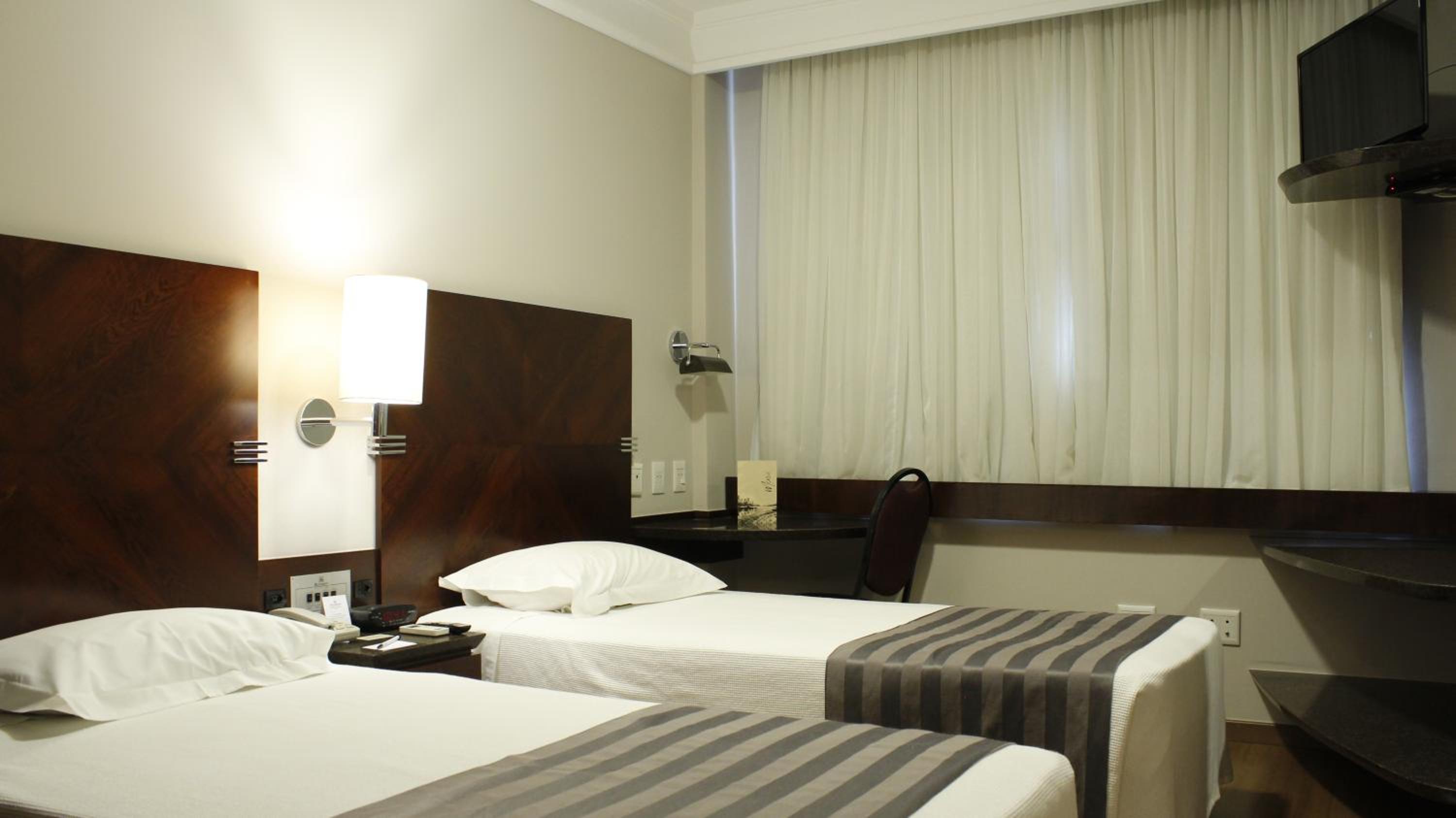 Superior Twin Room - Photo 4