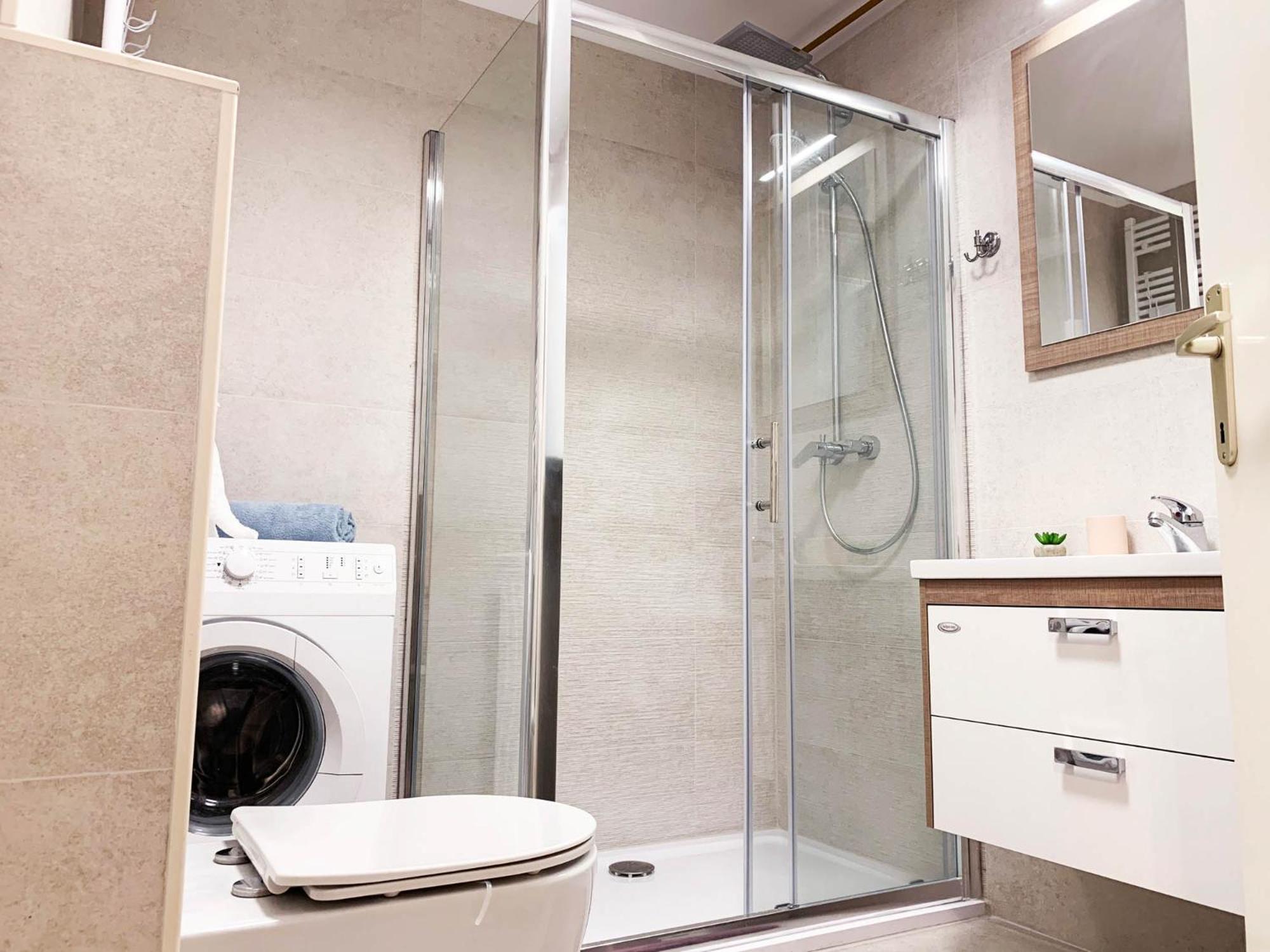 Two-Bedroom Apartment - Photo 4