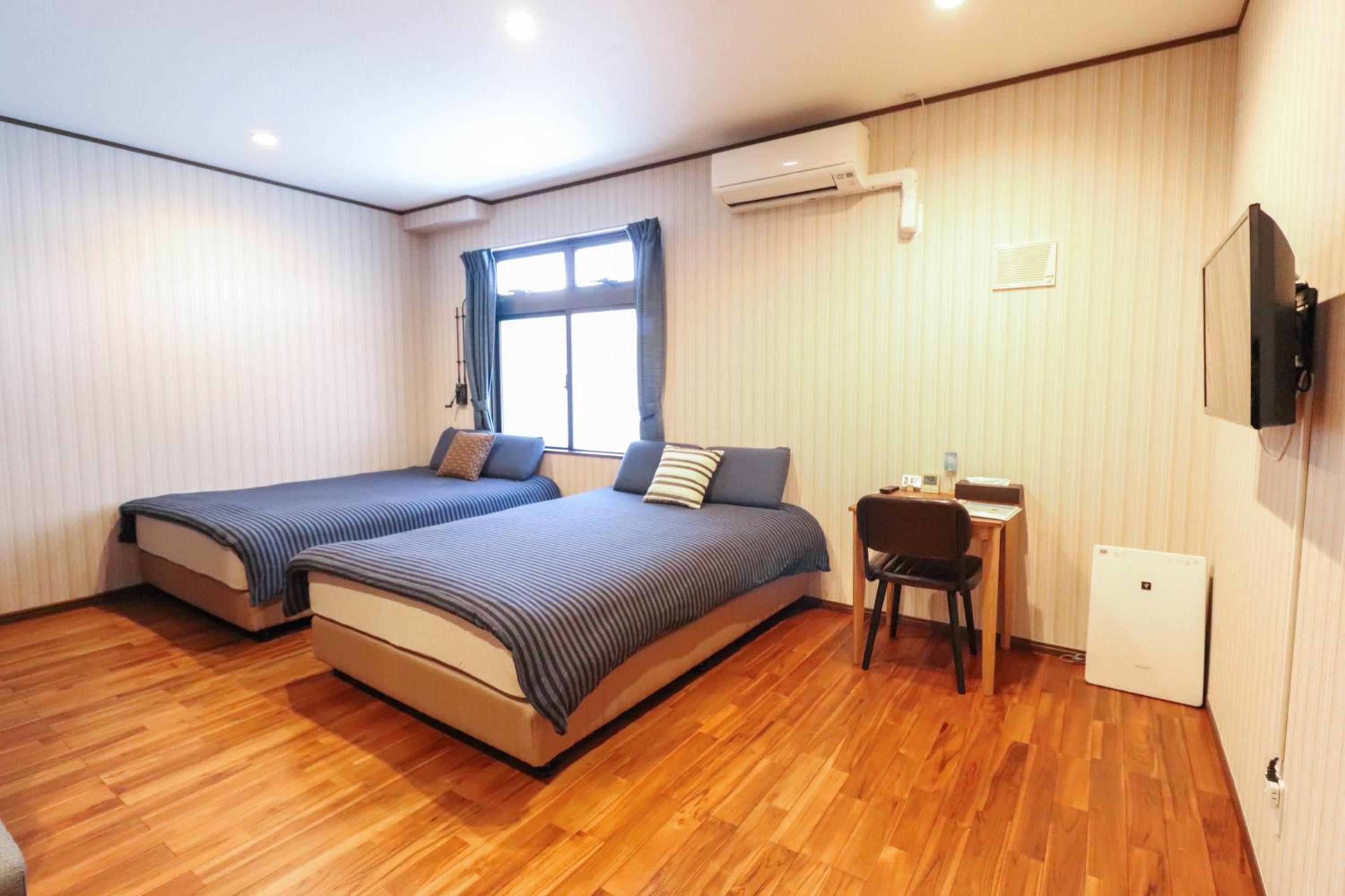 Studio Apartment photo 2