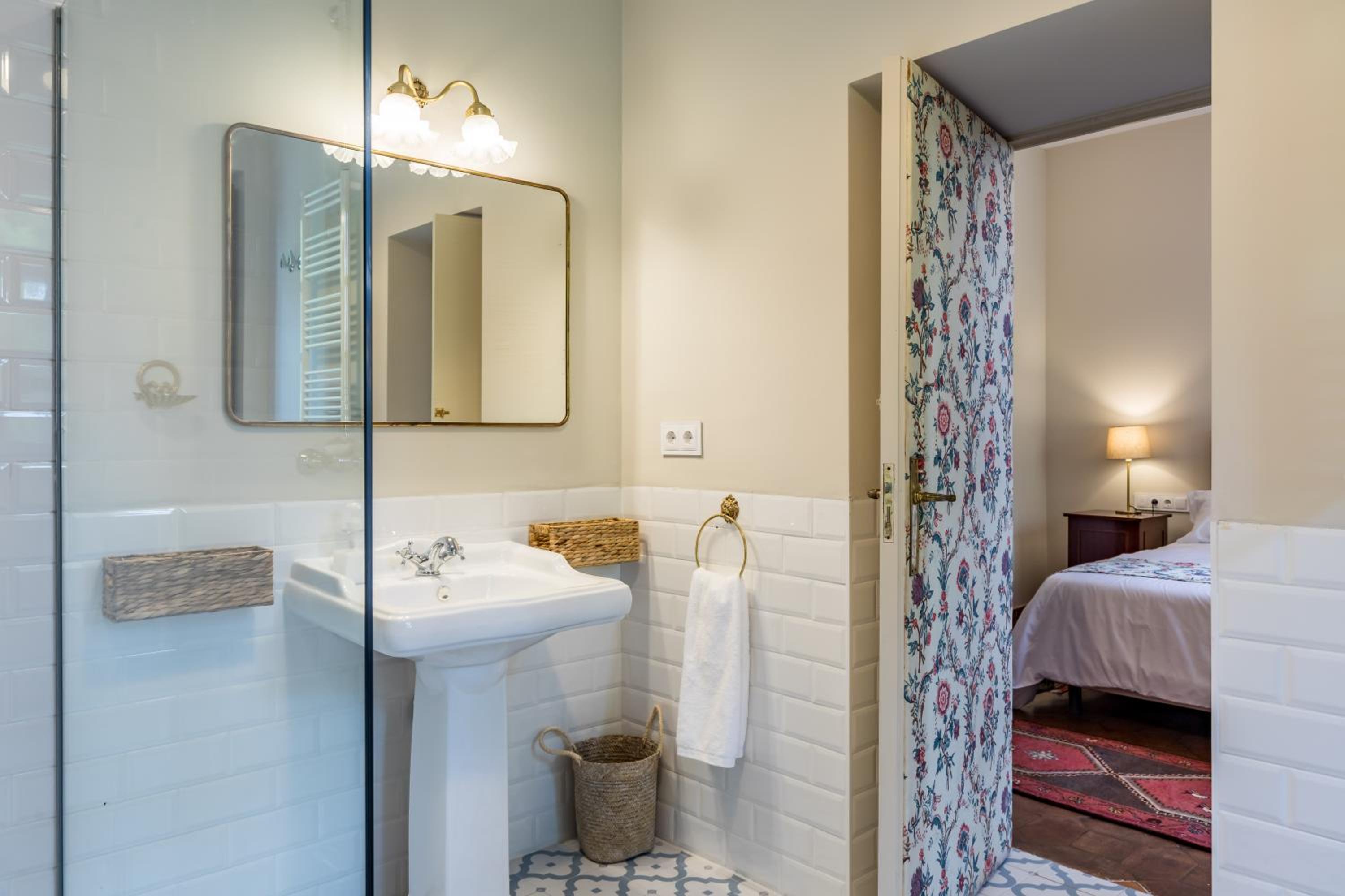 Superior Double Room - Photo 4