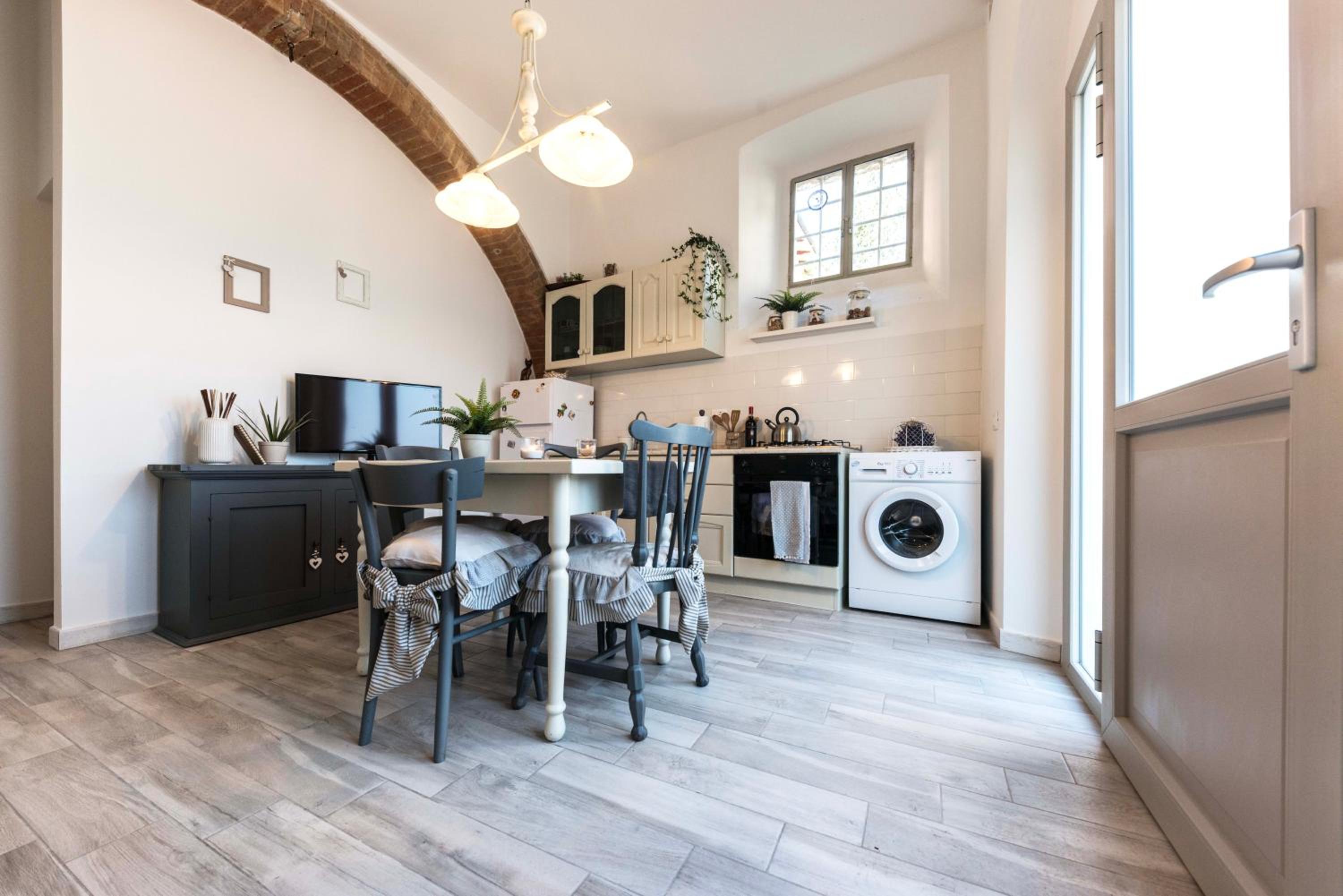 One-Bedroom Apartment - Photo 46