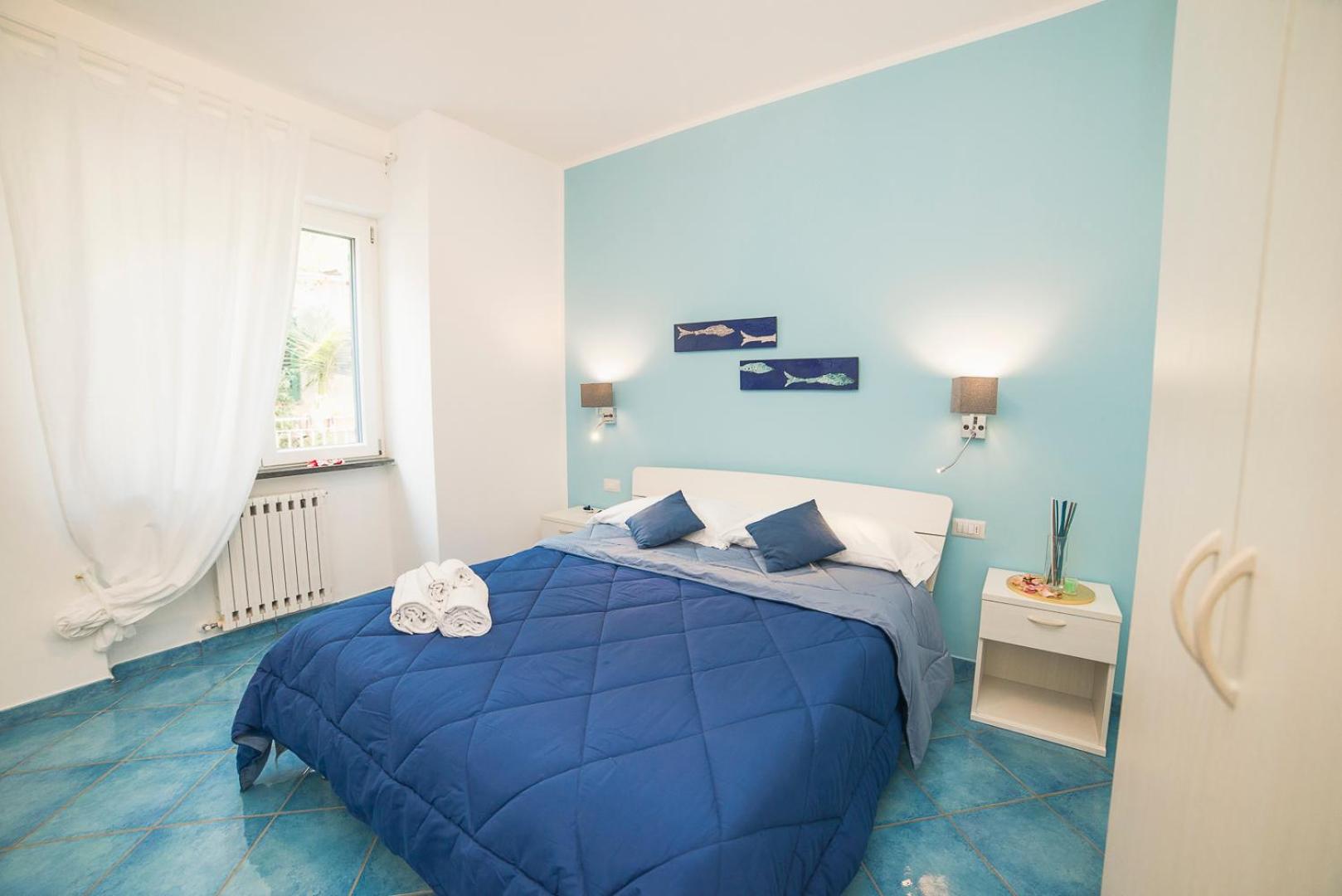 Double Room - Photo 12