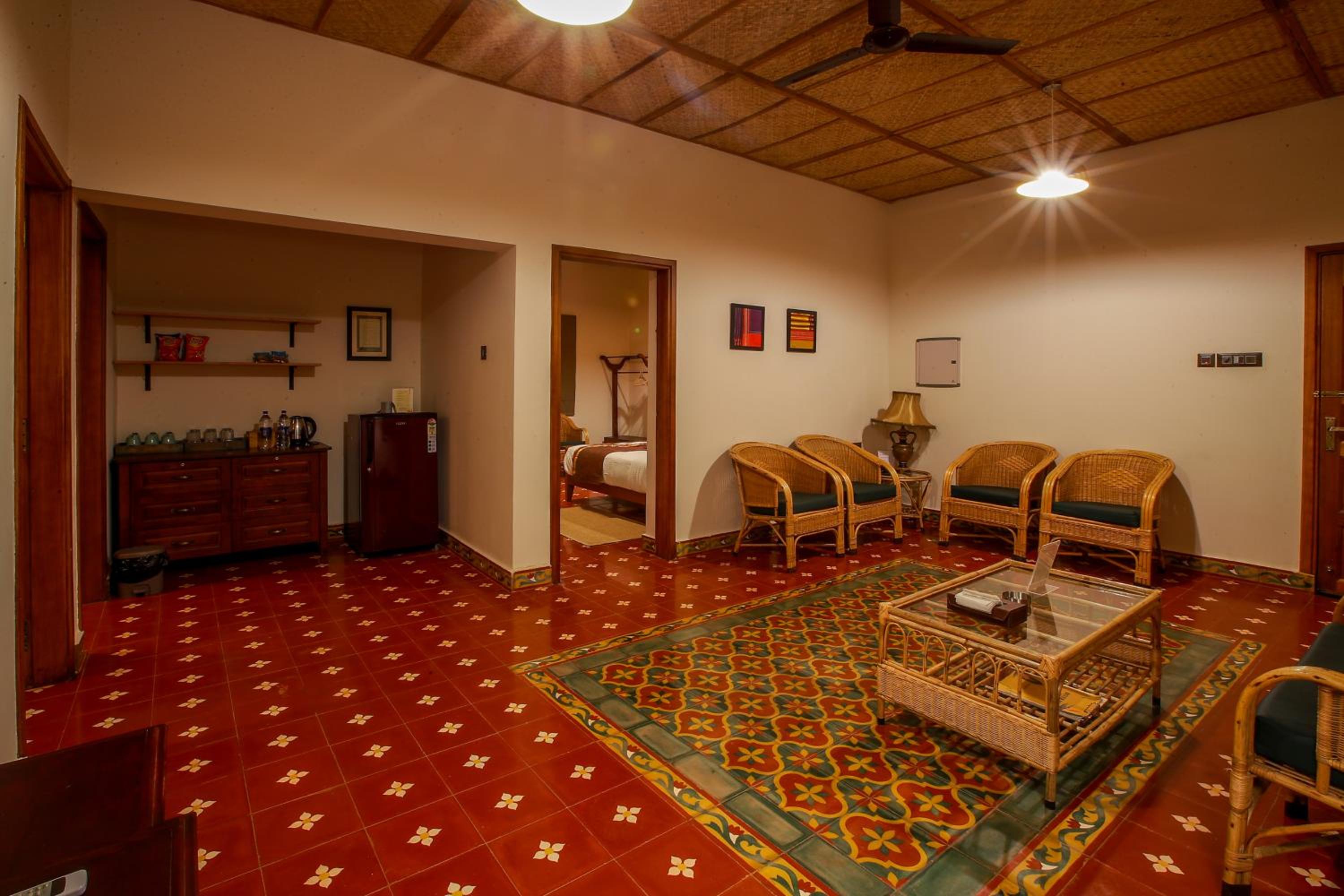 Three-Bedroom Villa - Photo 3