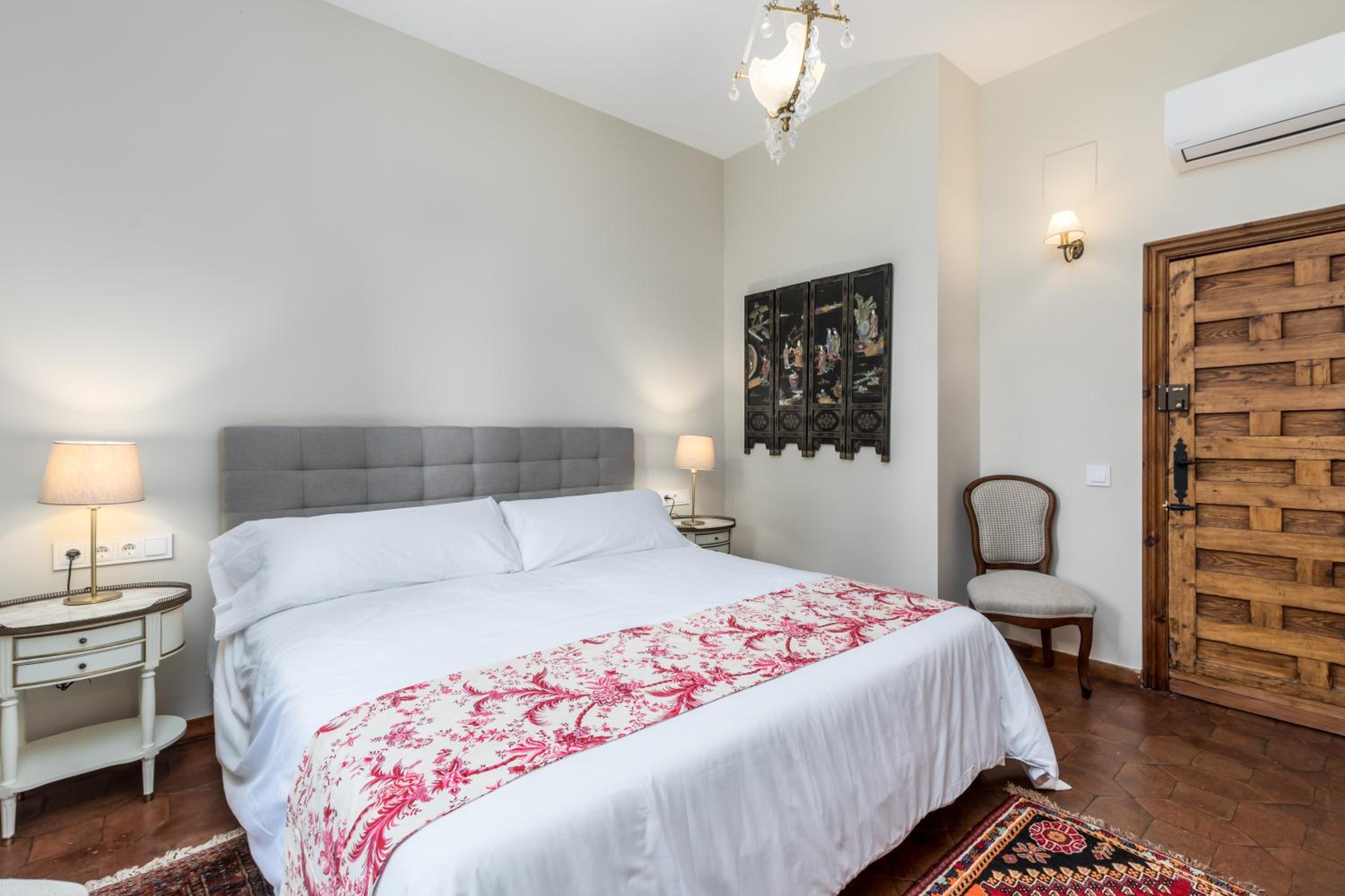 Superior Double Room - Photo 17