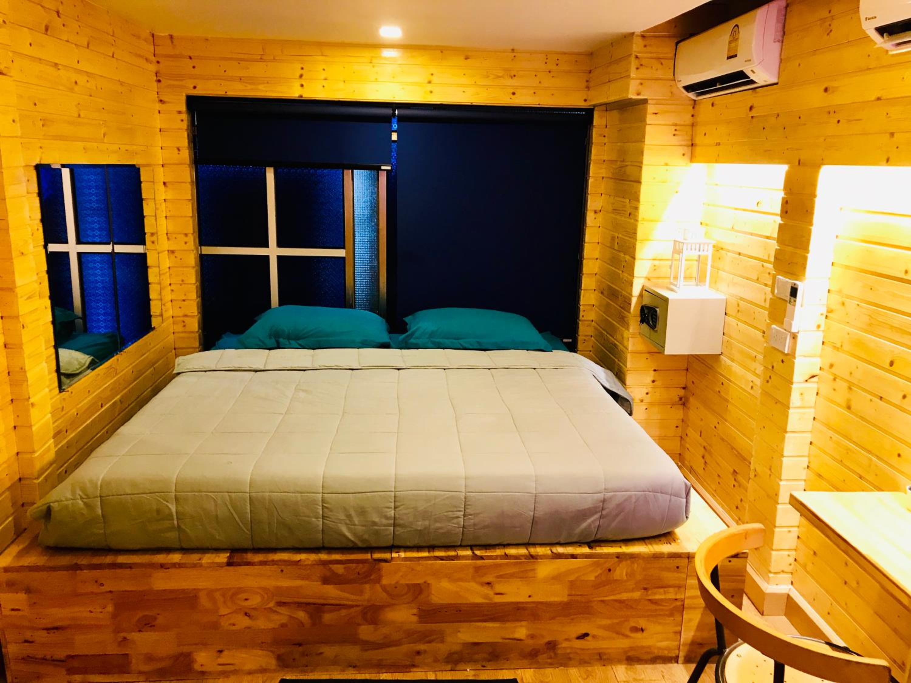 Double Room with Shared Bathroom photo 1