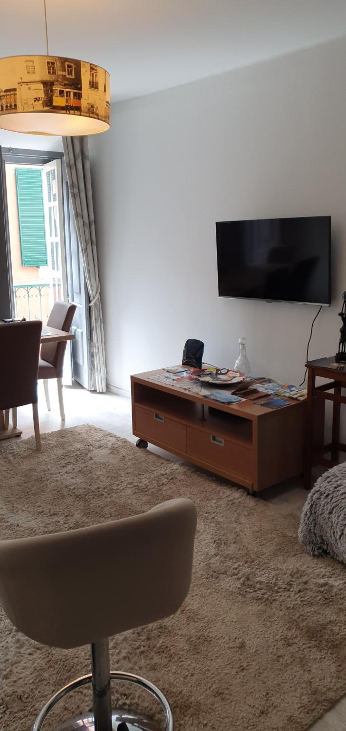 Two-Bedroom Apartment - Photo 31