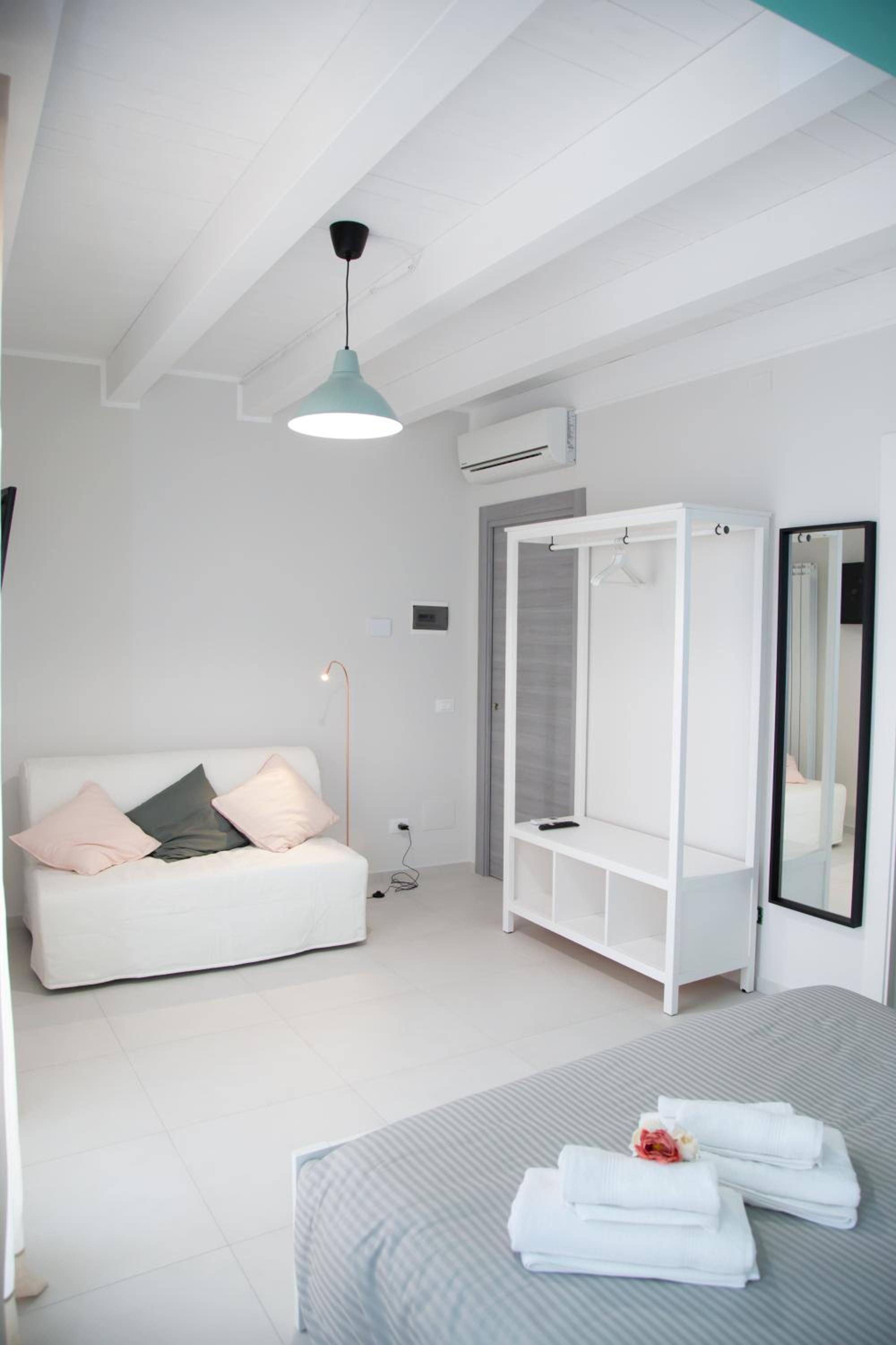 Double Room with Extra Bed - Photo 4