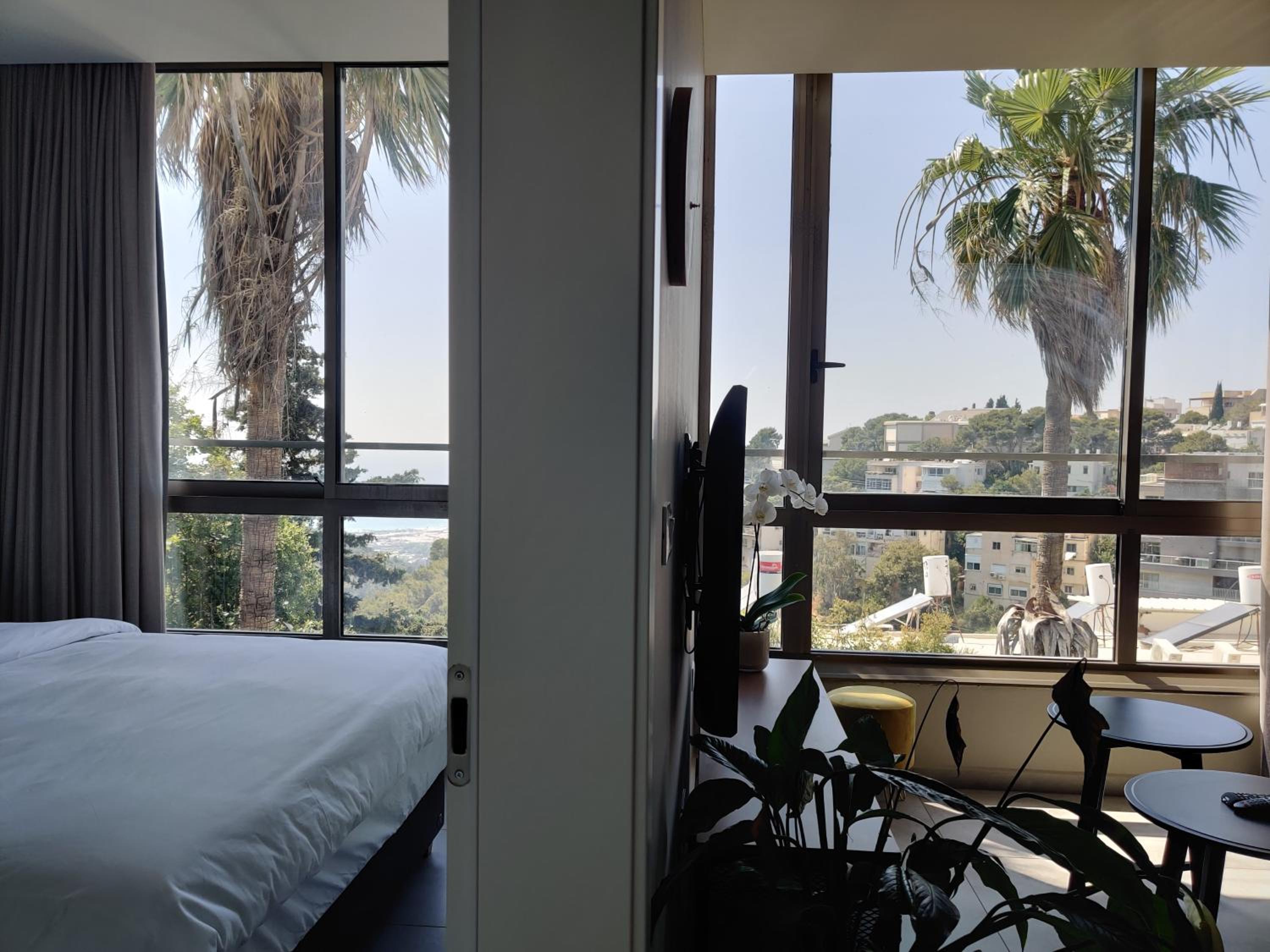 Apartment with Sea View - Photo 15