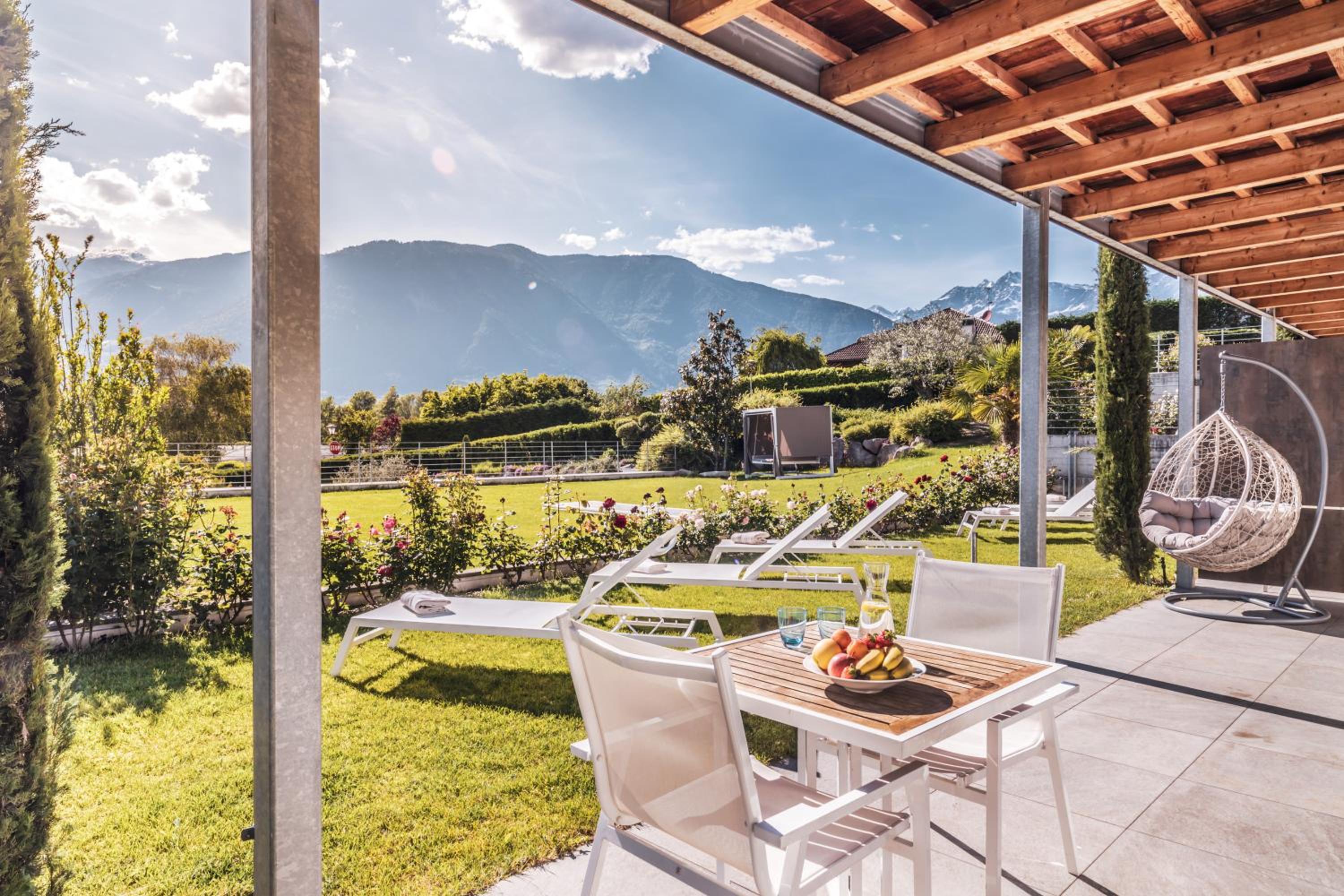 Suite with Private Garden - Photo 2