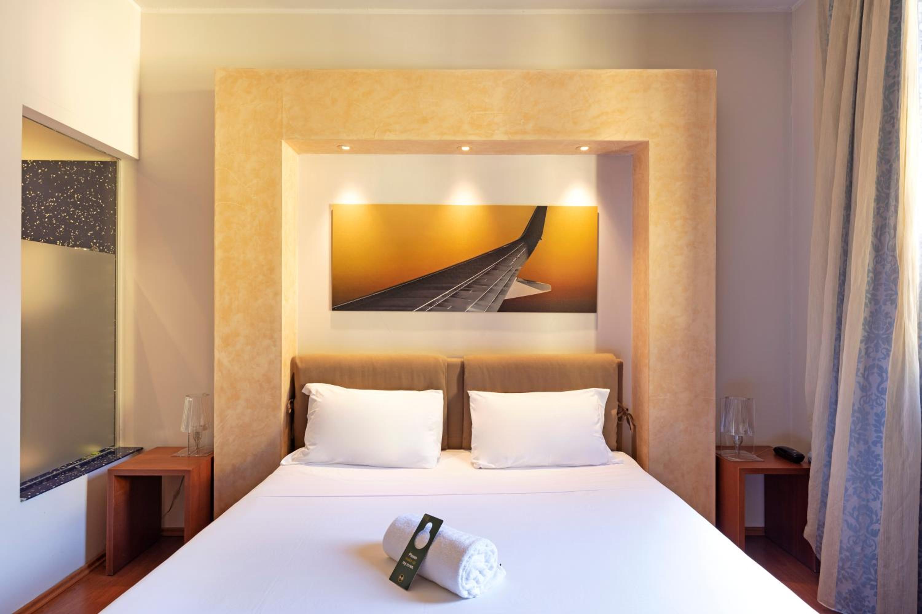 Standard Double Room - Photo 1
