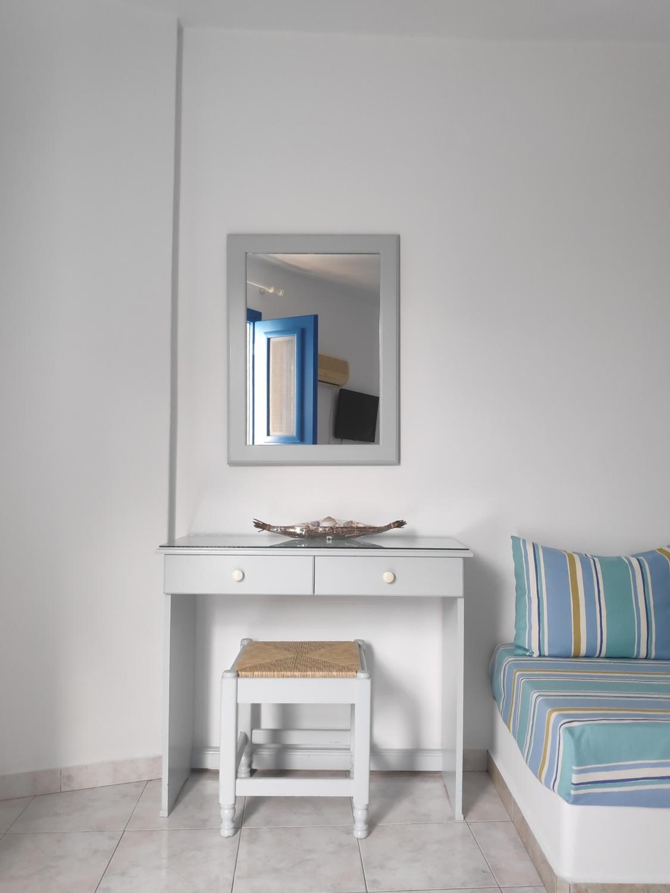 Triple Room with Terrace photo 2
