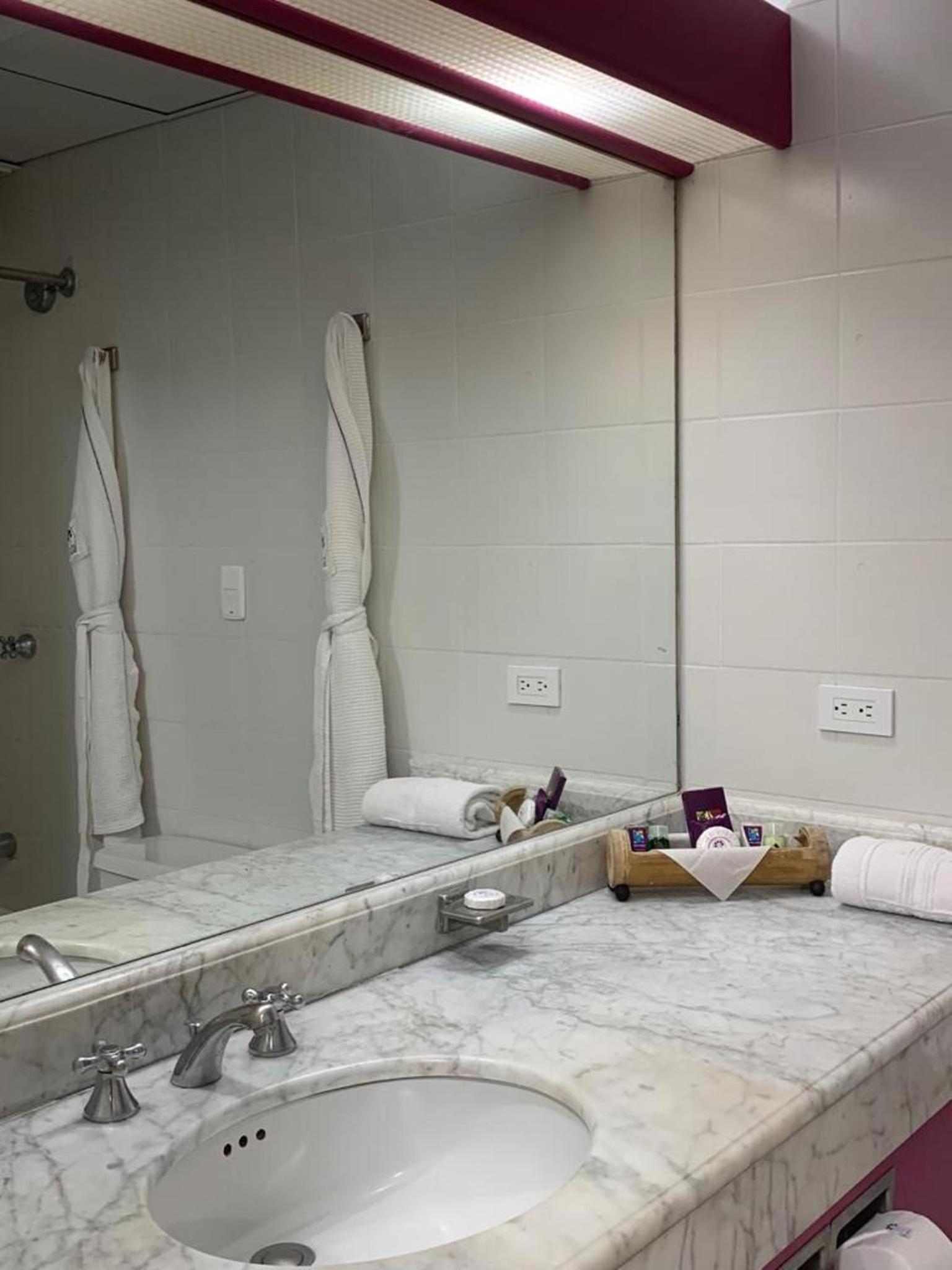 Twin Room with Balcony photo 2