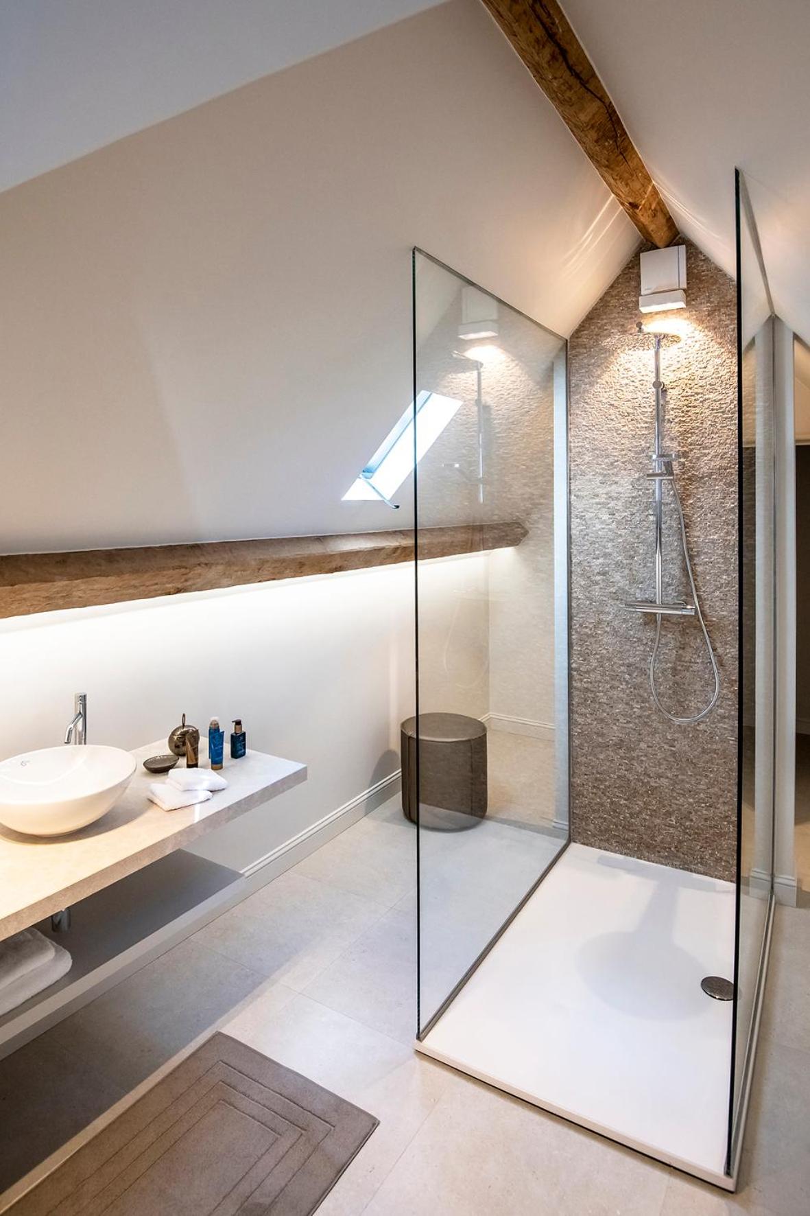 Deluxe Double Room with Shower photo 2