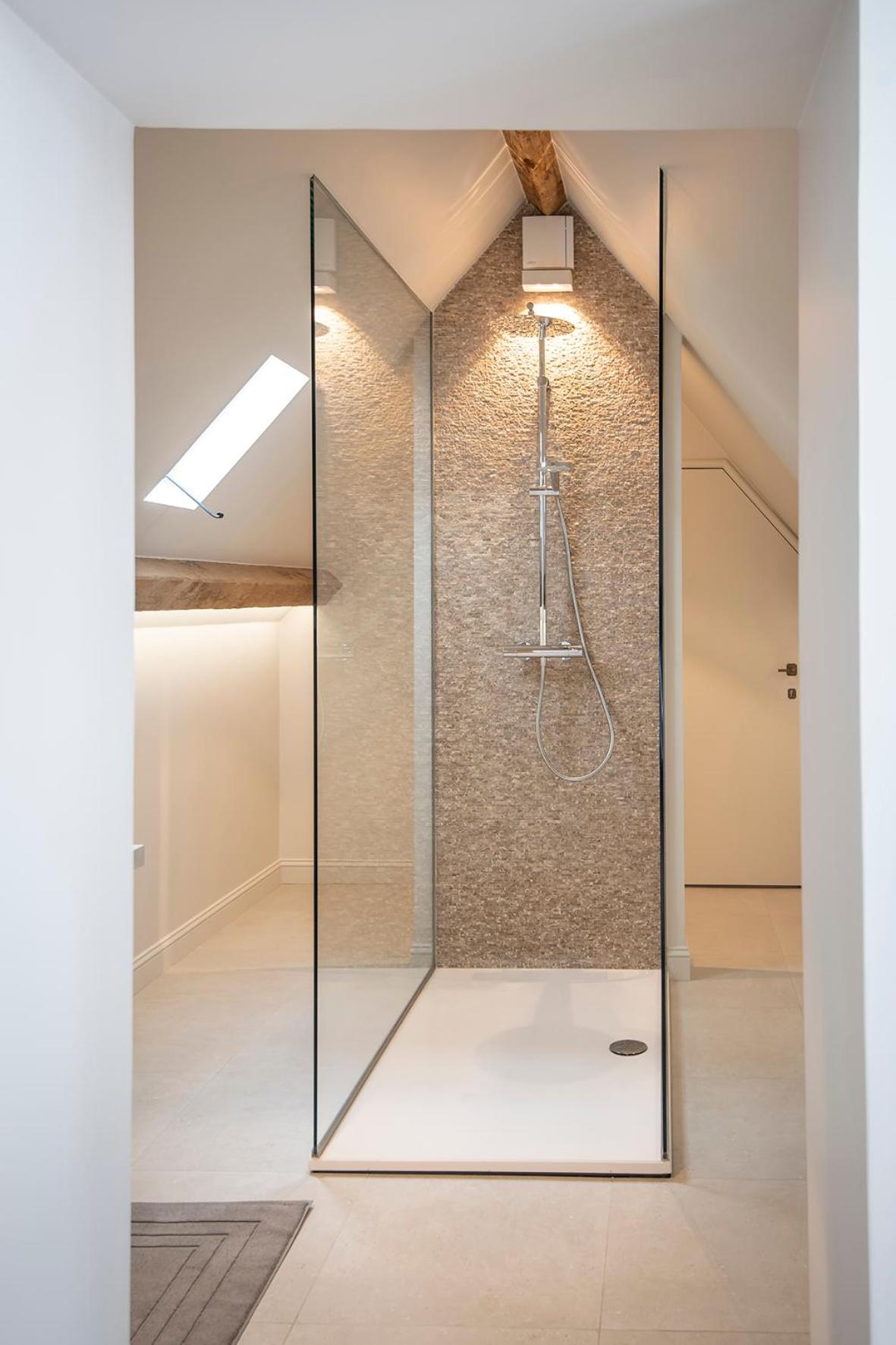 Deluxe Double Room with Shower photo 2