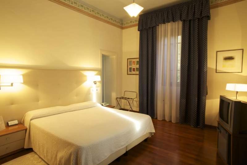Double or Twin Room photo 1