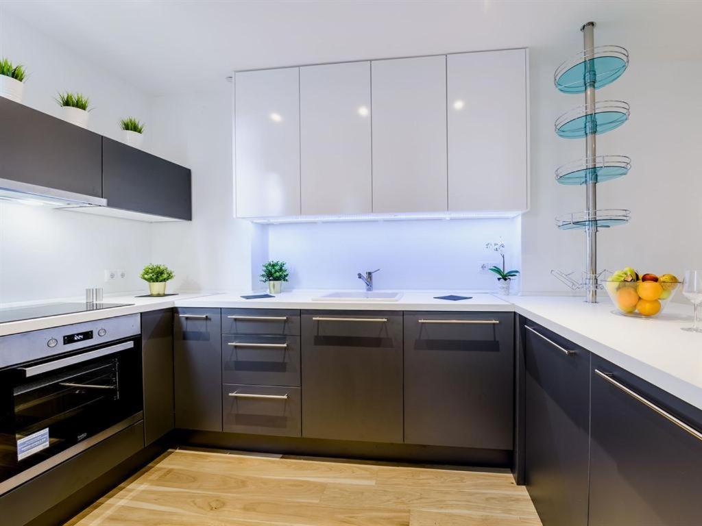 Two-Bedroom Apartment - Photo 7