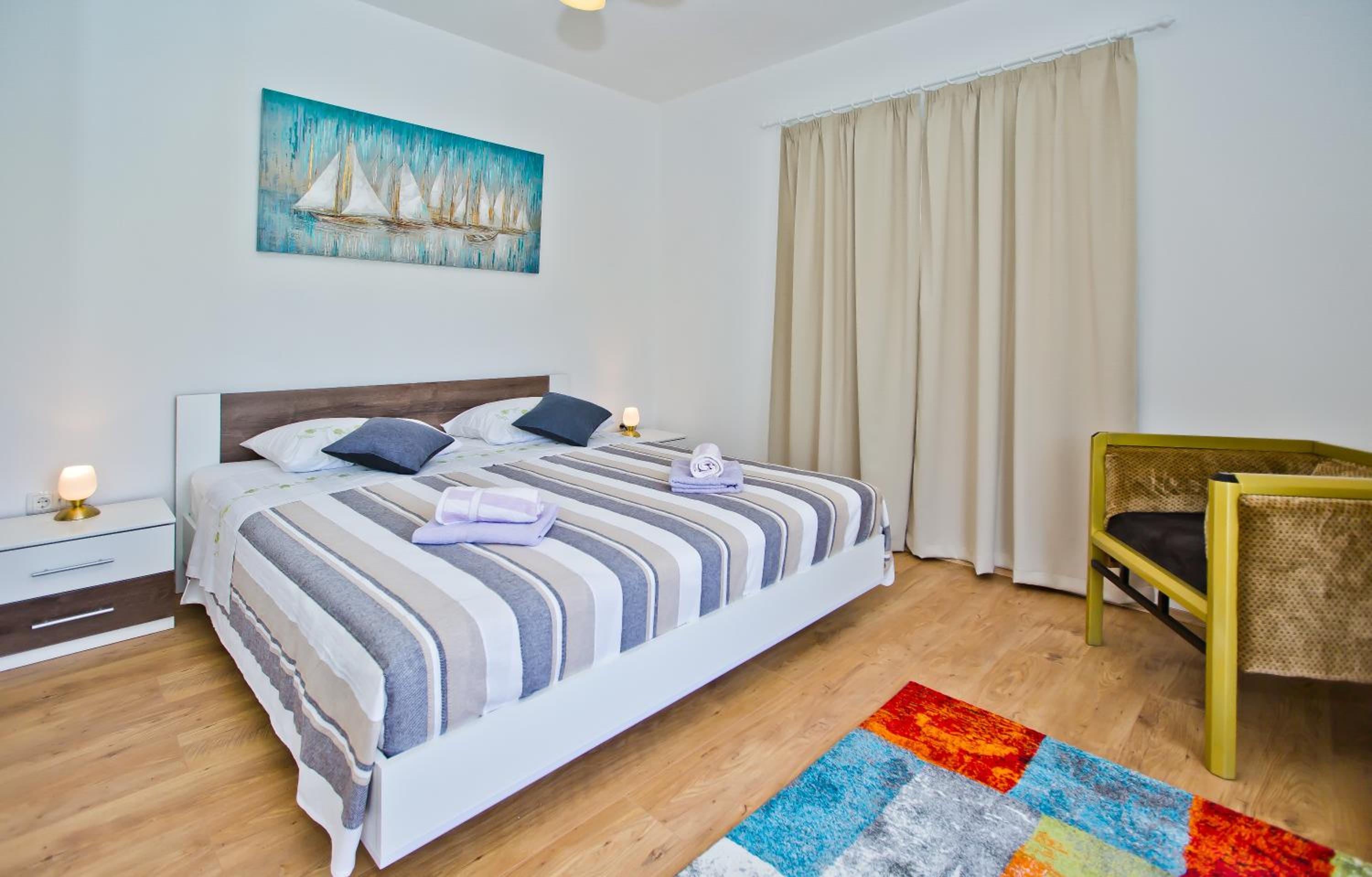 Deluxe Apartment
