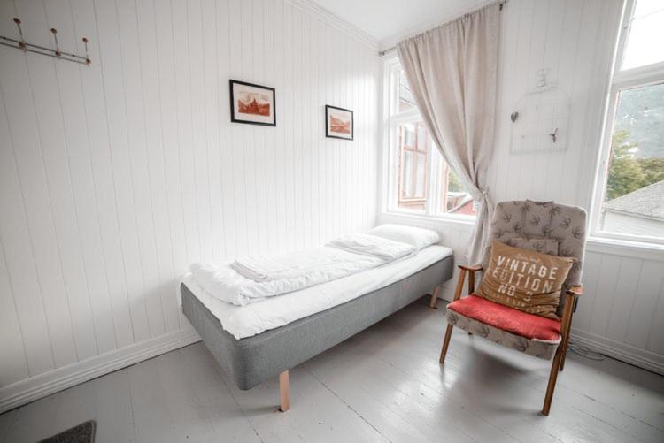 Double Room - Photo 2