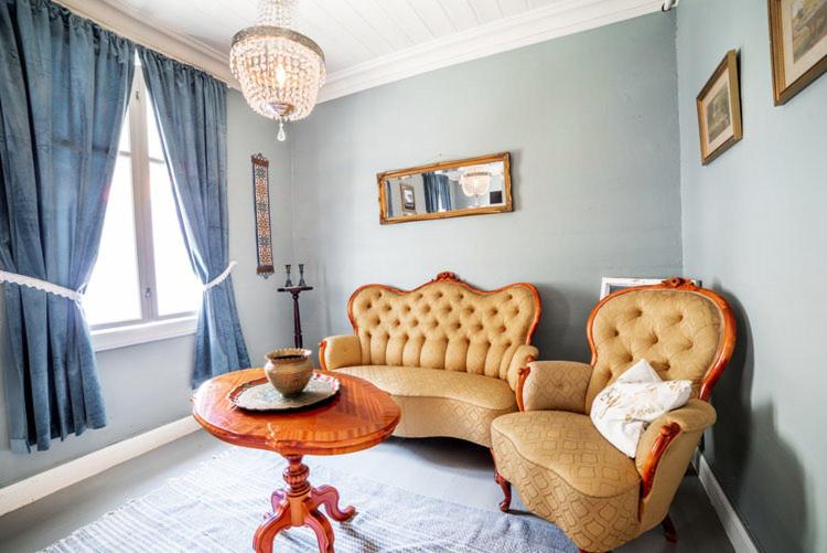 Standard Double Room with Shared Bathroom photo 2