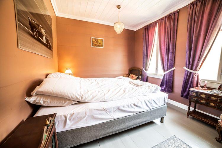 Standard Double Room with Shared Bathroom photo 3