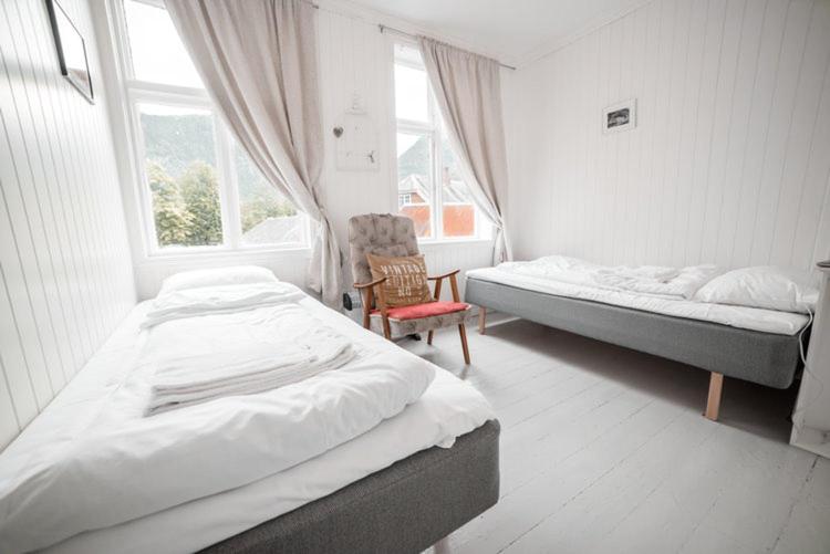 Double Room - Photo 4
