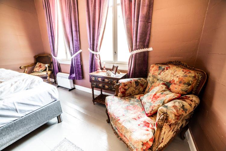 Standard Double Room with Shared Bathroom photo 1