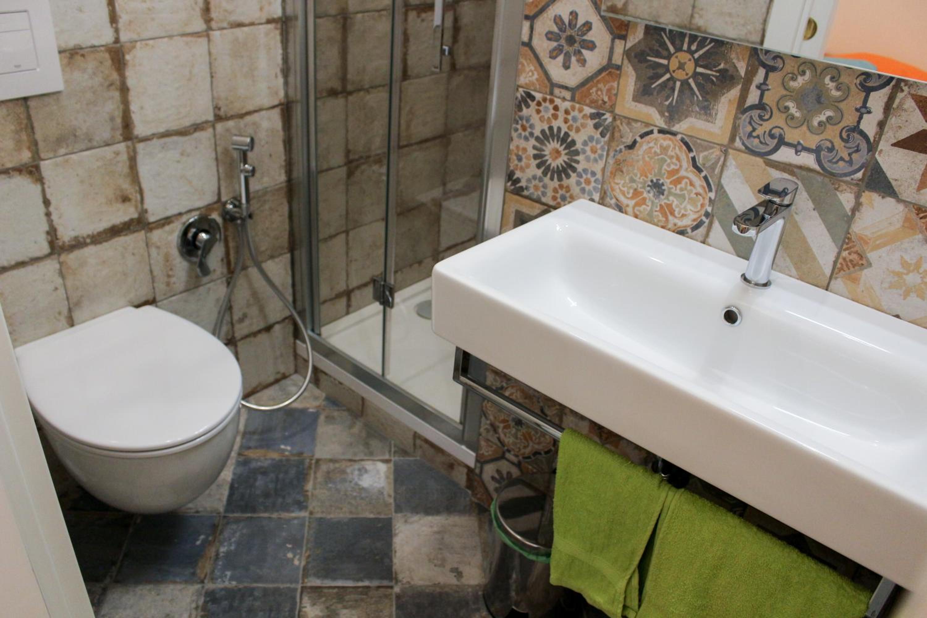 Quadruple Room with Private Bathroom