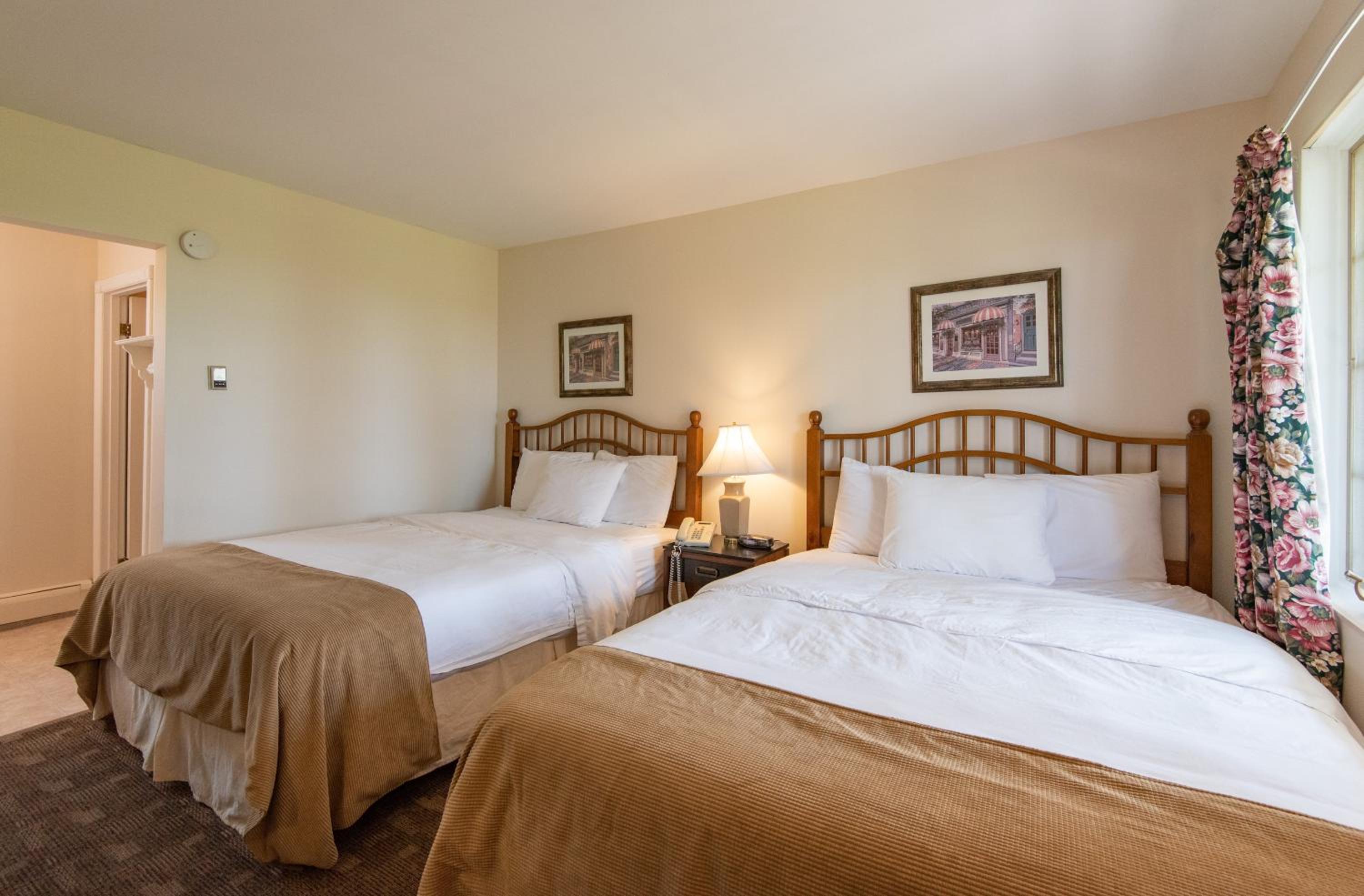 Double Room with Two Double Beds - Non-Smoking - Photo 1