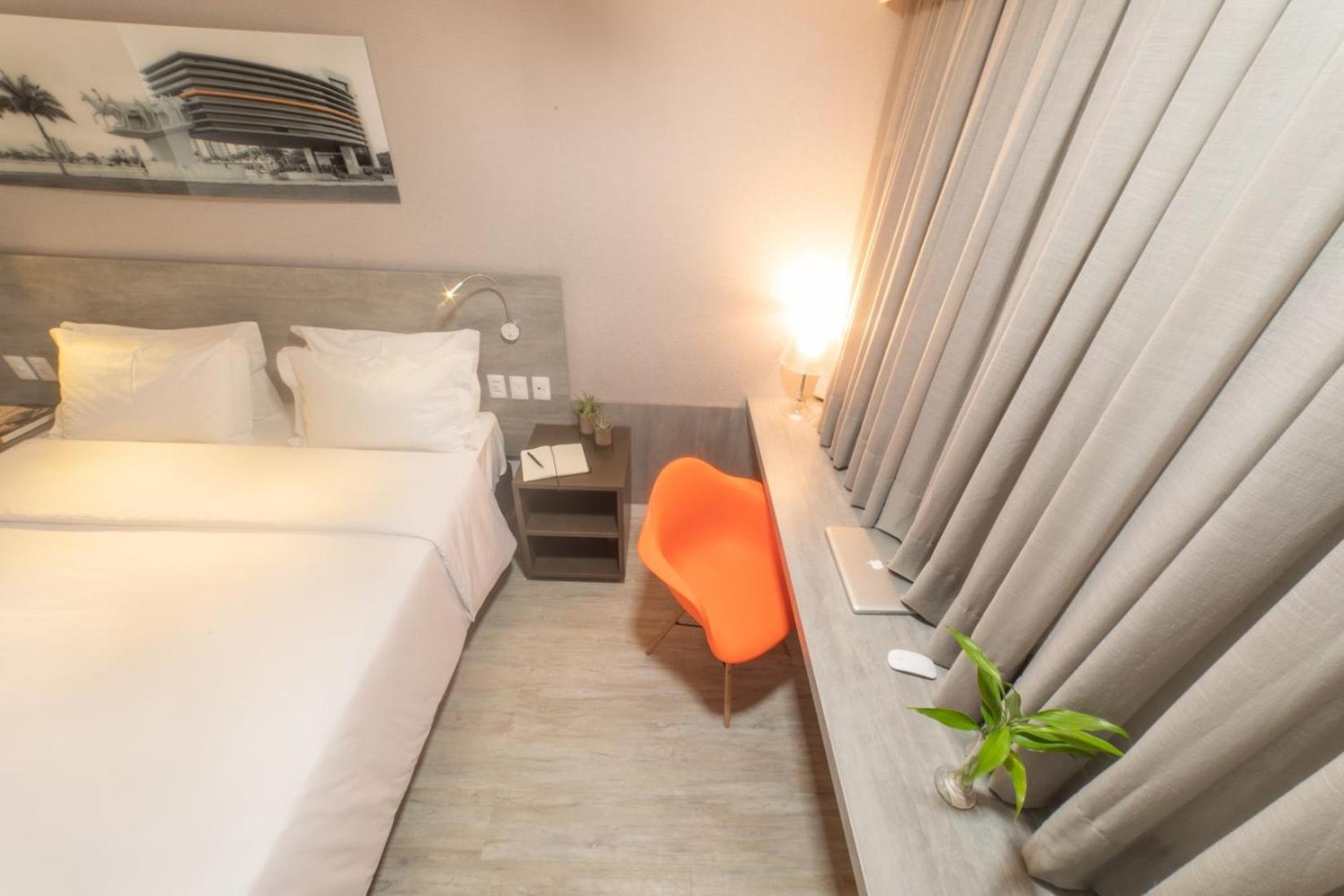 Standard Double - 1 King Bed