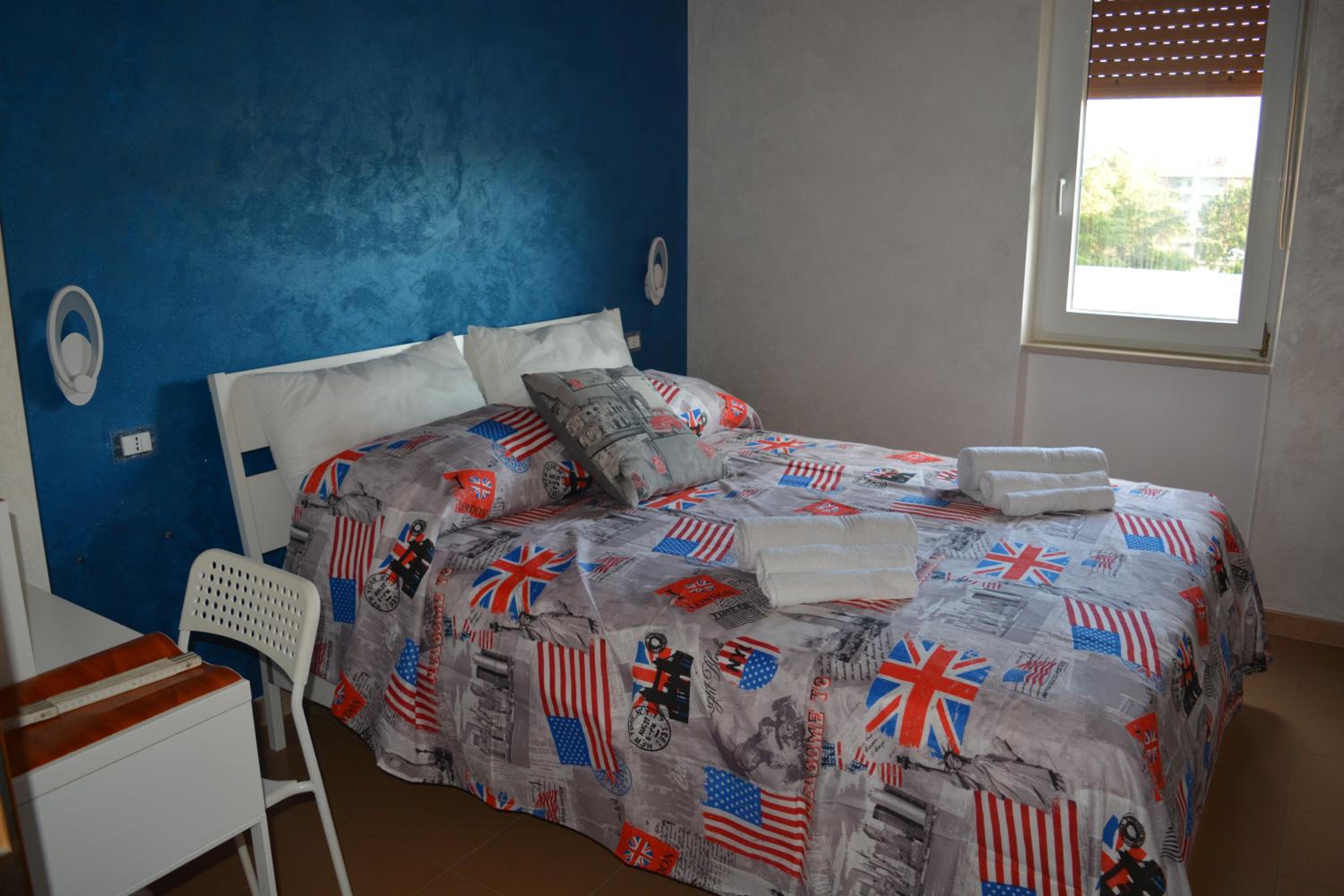 Double Room with Private External Bathroom photo 2